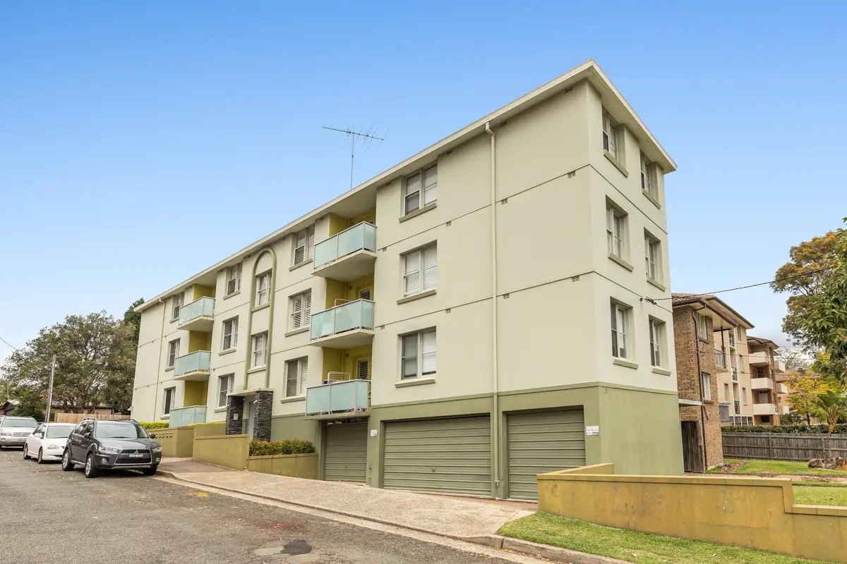 4/10 Ross Street, Gladesville Sold by Shead Property - image 1