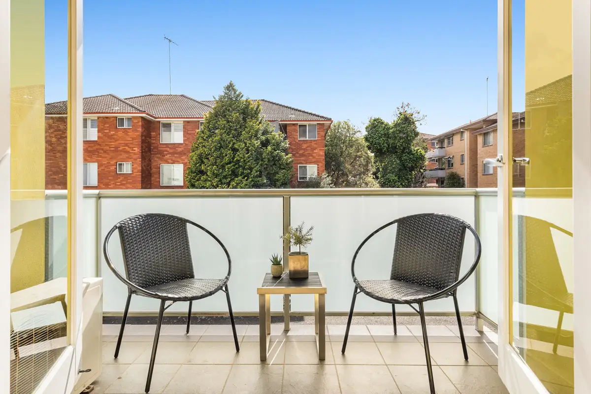 4/10 Ross Street, Gladesville Sold by Shead Property - image 1