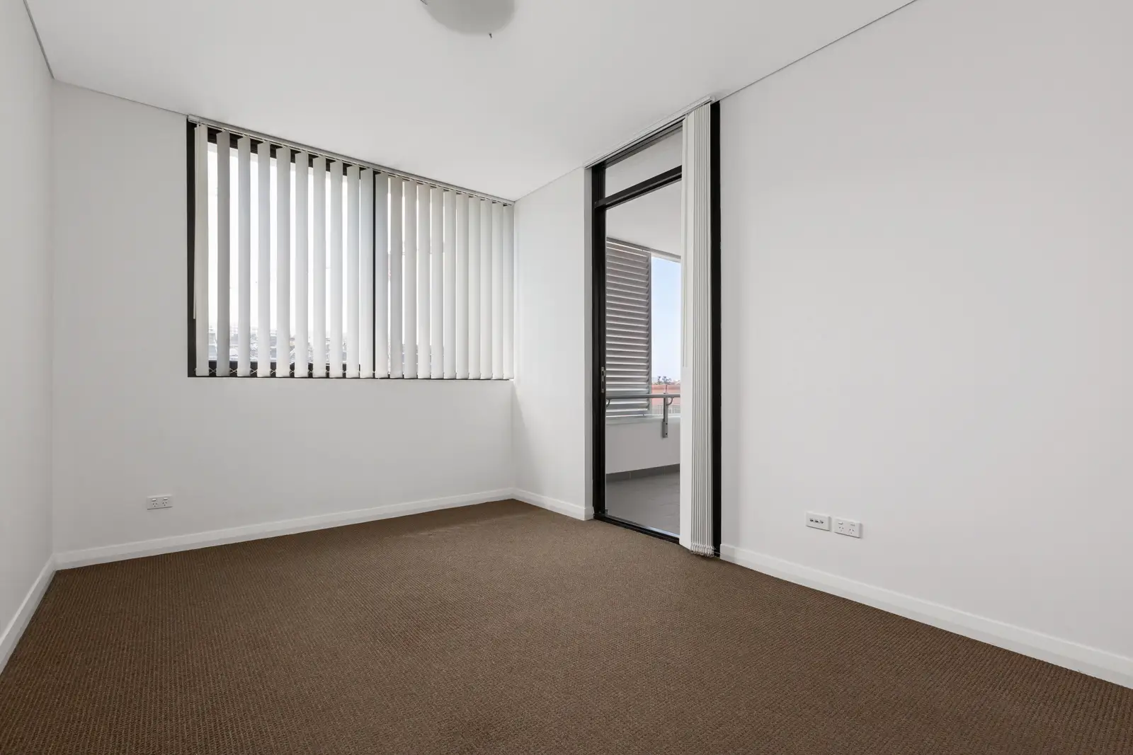 513/4 Banilung Street, Rosebery Sold by Shead Property - image 1