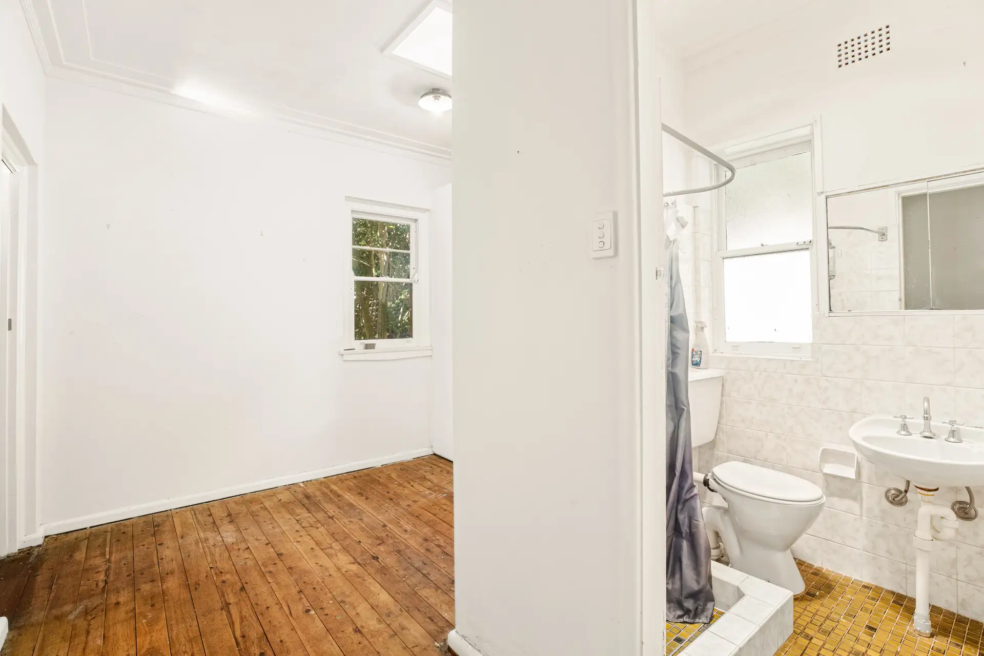 2 Sharland Avenue, Chatswood Sold by Shead Property - image 1