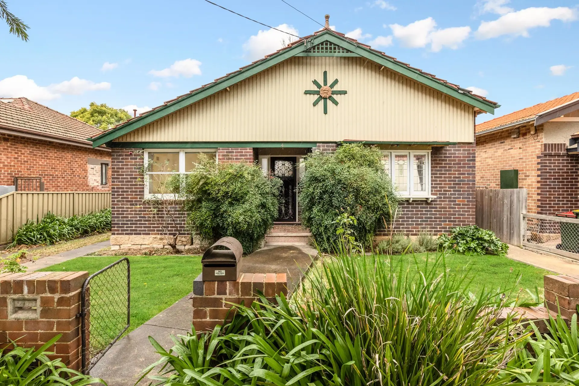 4 Rosewall Street, Willoughby Sold by Shead Property - image 1
