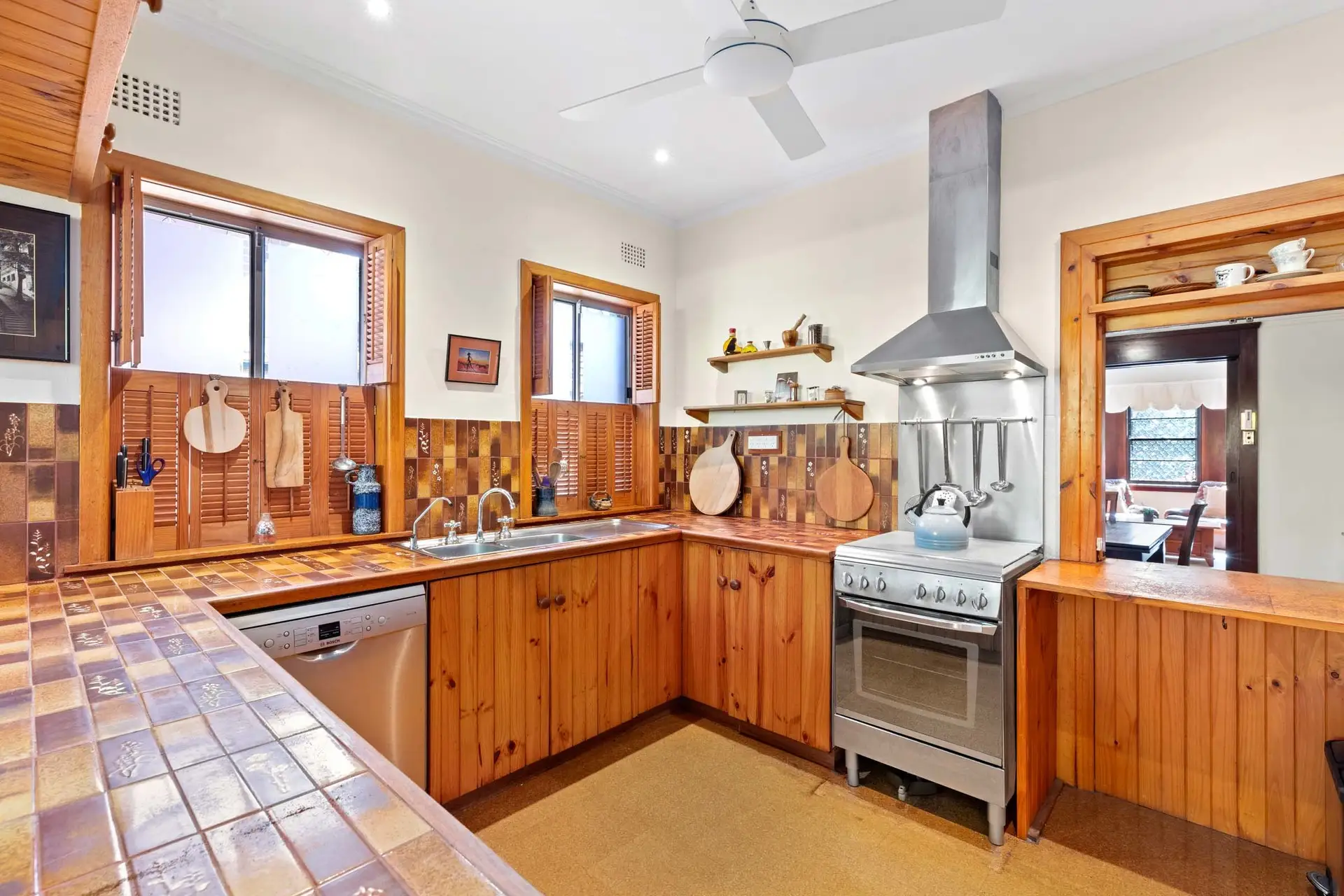 84 Centennial Avenue, Chatswood Sold by Shead Property - image 1