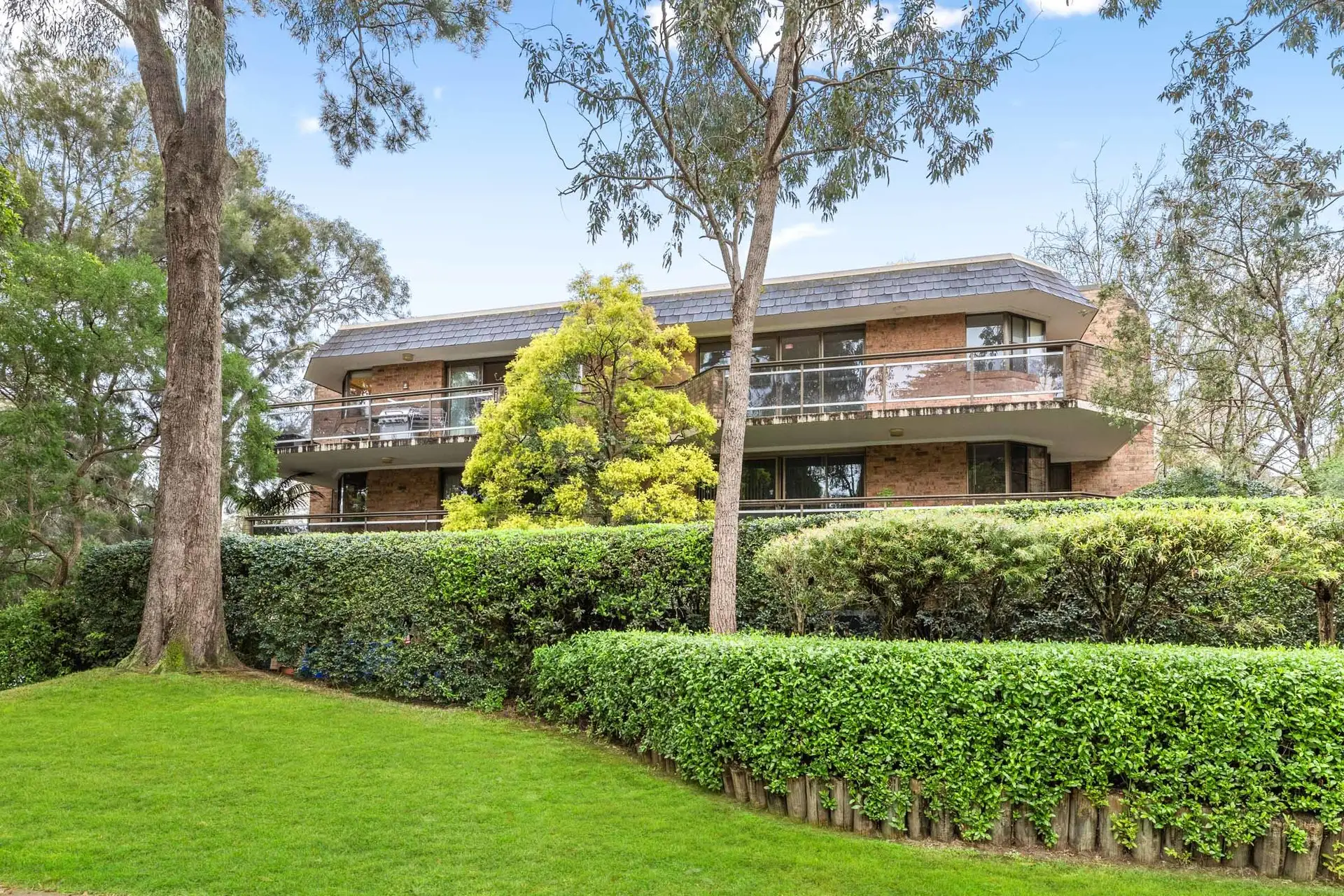 8/2 Parkes Road, Artarmon Sold by Shead Property - image 1