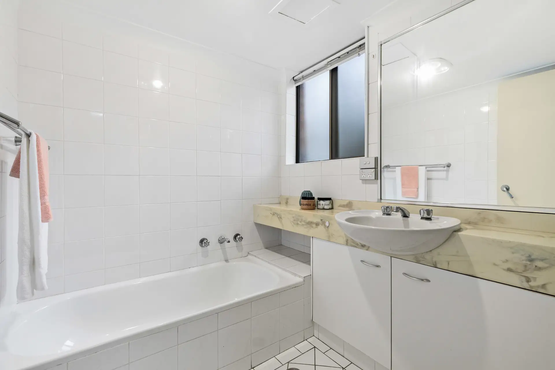 8/2 Parkes Road, Artarmon Sold by Shead Property - image 1