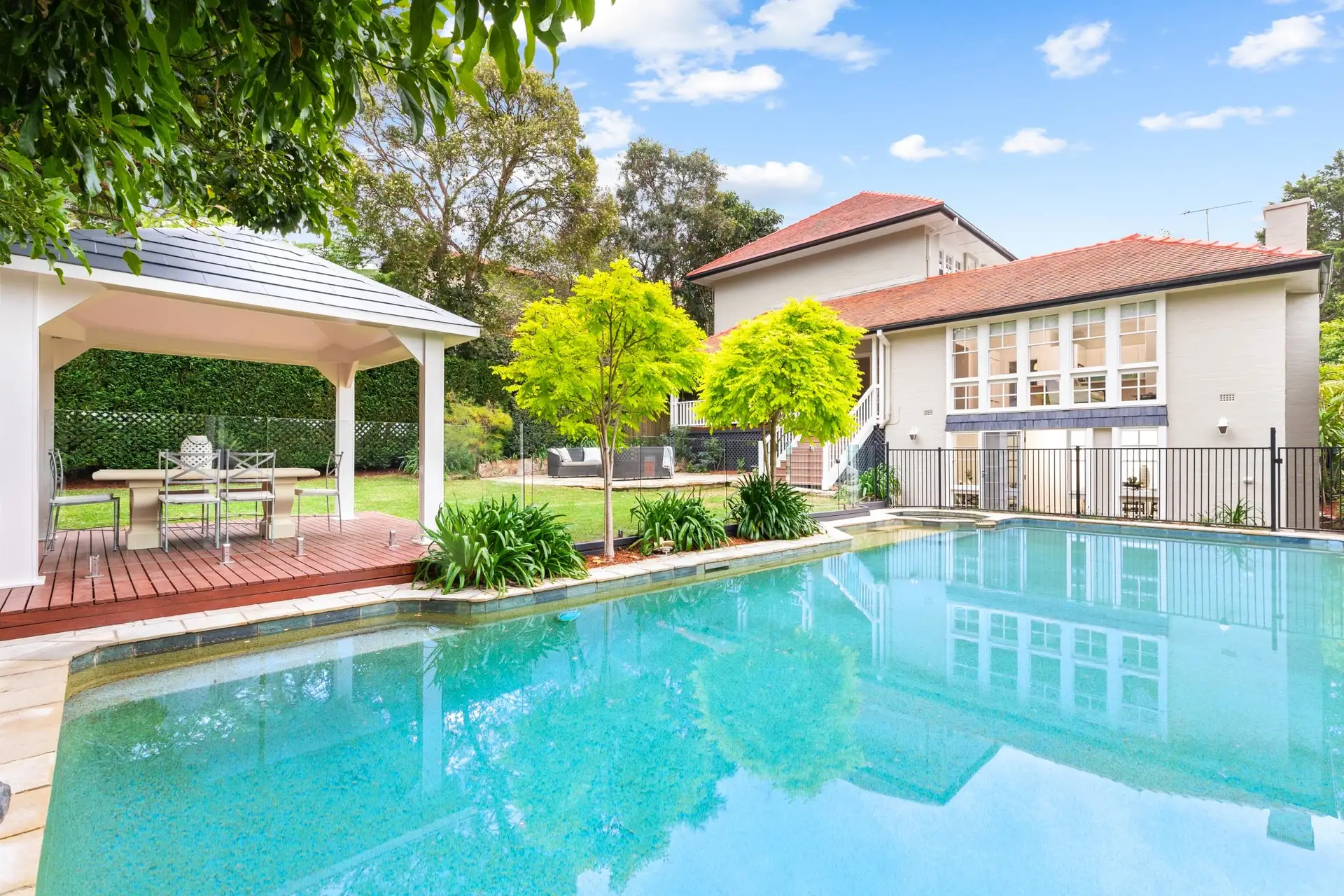 6 The Grove, Roseville Sold by Shead Property - image 1