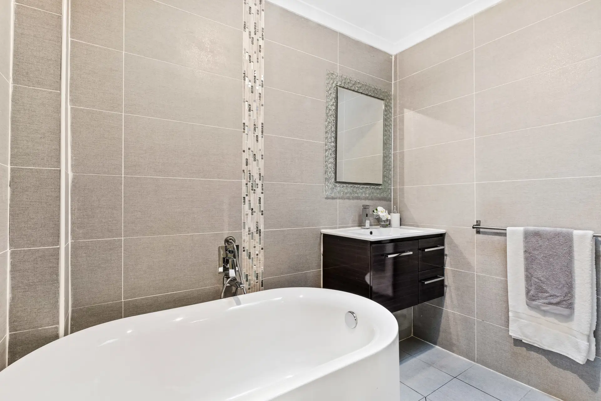 5/1 Milner Road, Artarmon Sold by Shead Property - image 1