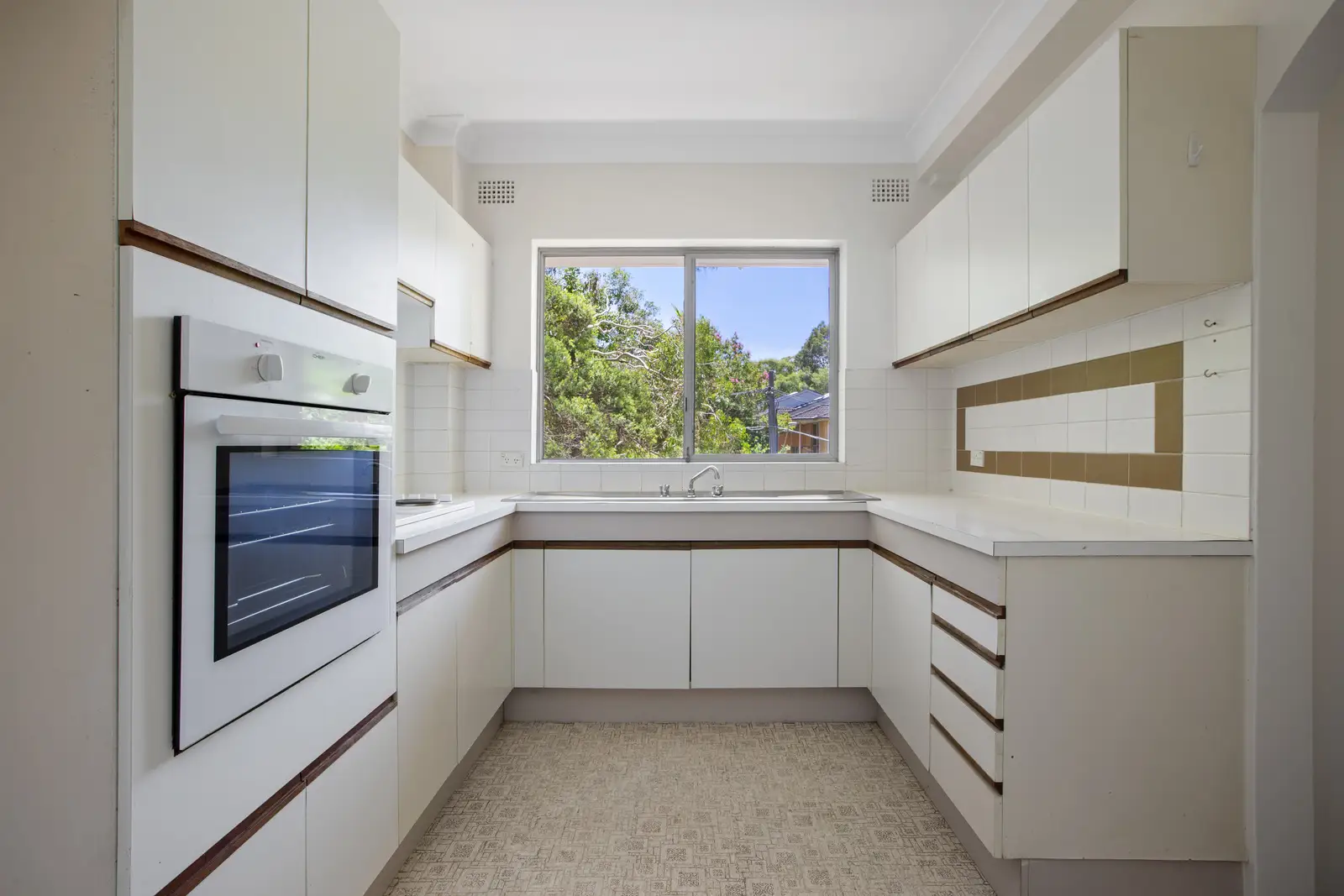13/4 Benton Avenue, Artarmon Sold by Shead Property - image 1
