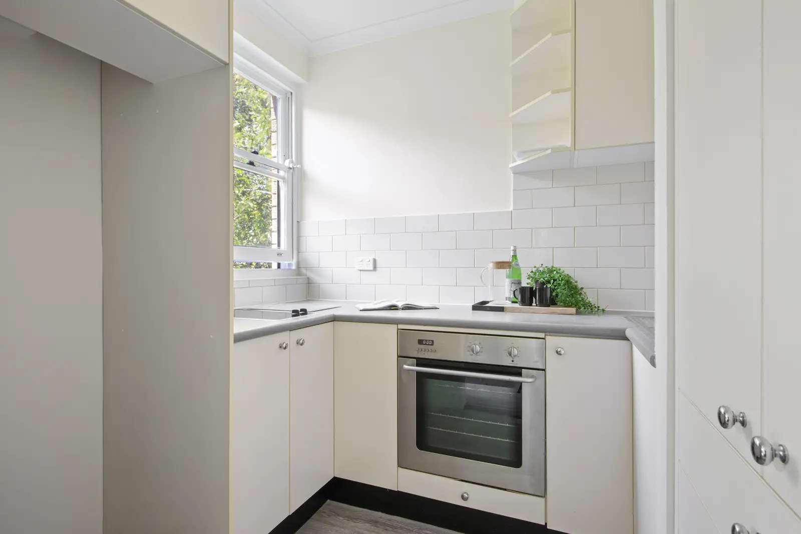 8/31 Bay Road, Waverton Sold by Shead Property - image 1