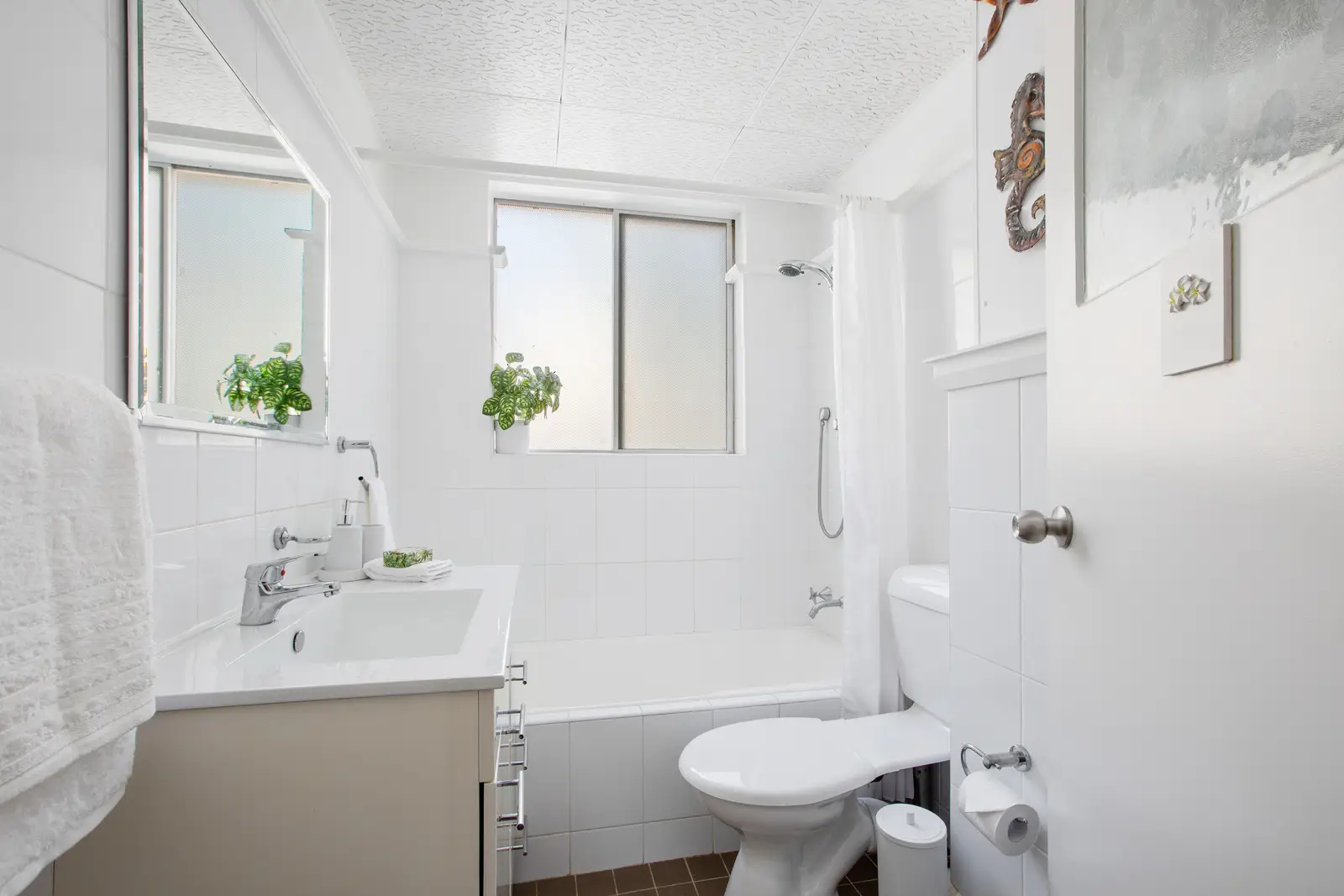 2/2 Stokes Street, Lane Cove Sold by Shead Property - image 1