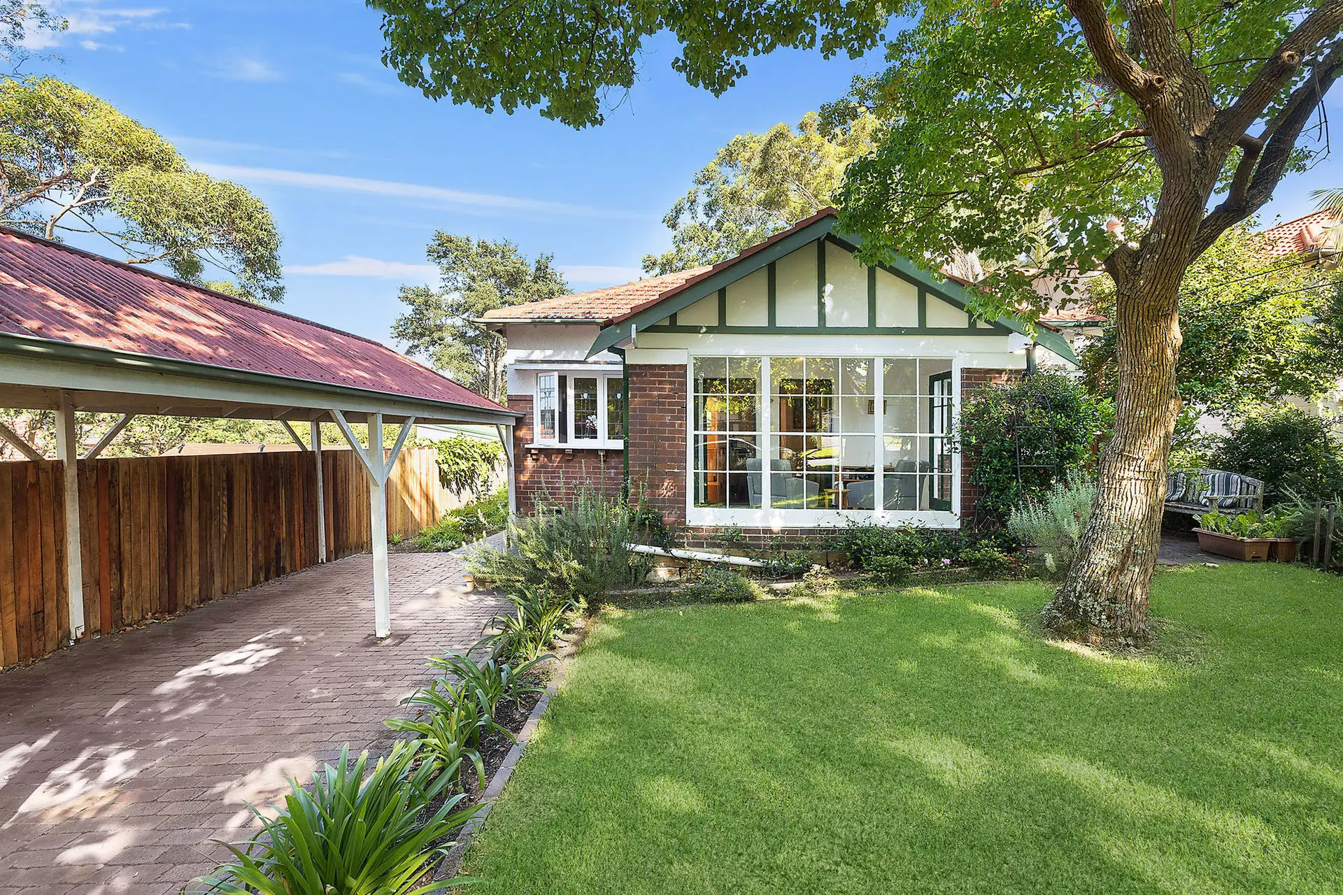 2 Clarke Street, Chatswood Sold by Shead Property - image 1