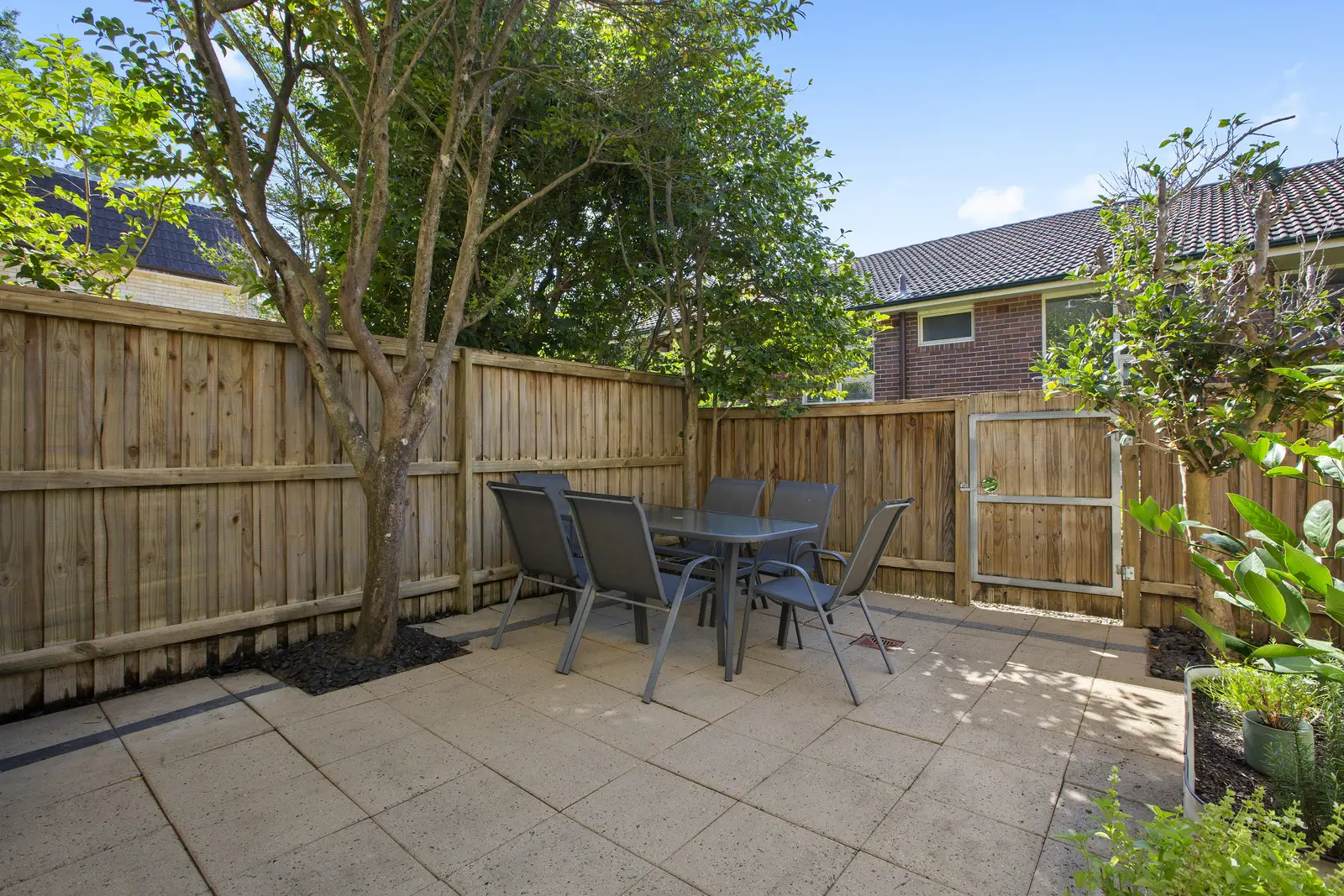 7/20-22 Cleland Road, Artarmon Sold by Shead Property - image 1