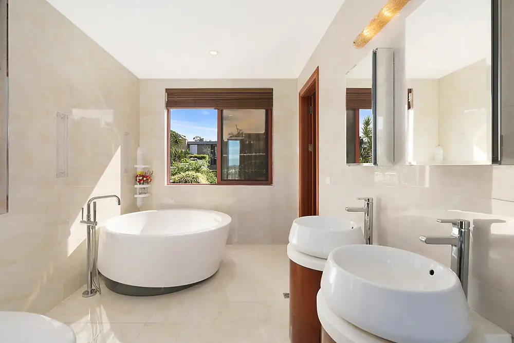 135 Melwood Avenue, Killarney Heights Sold by Shead Property - image 1