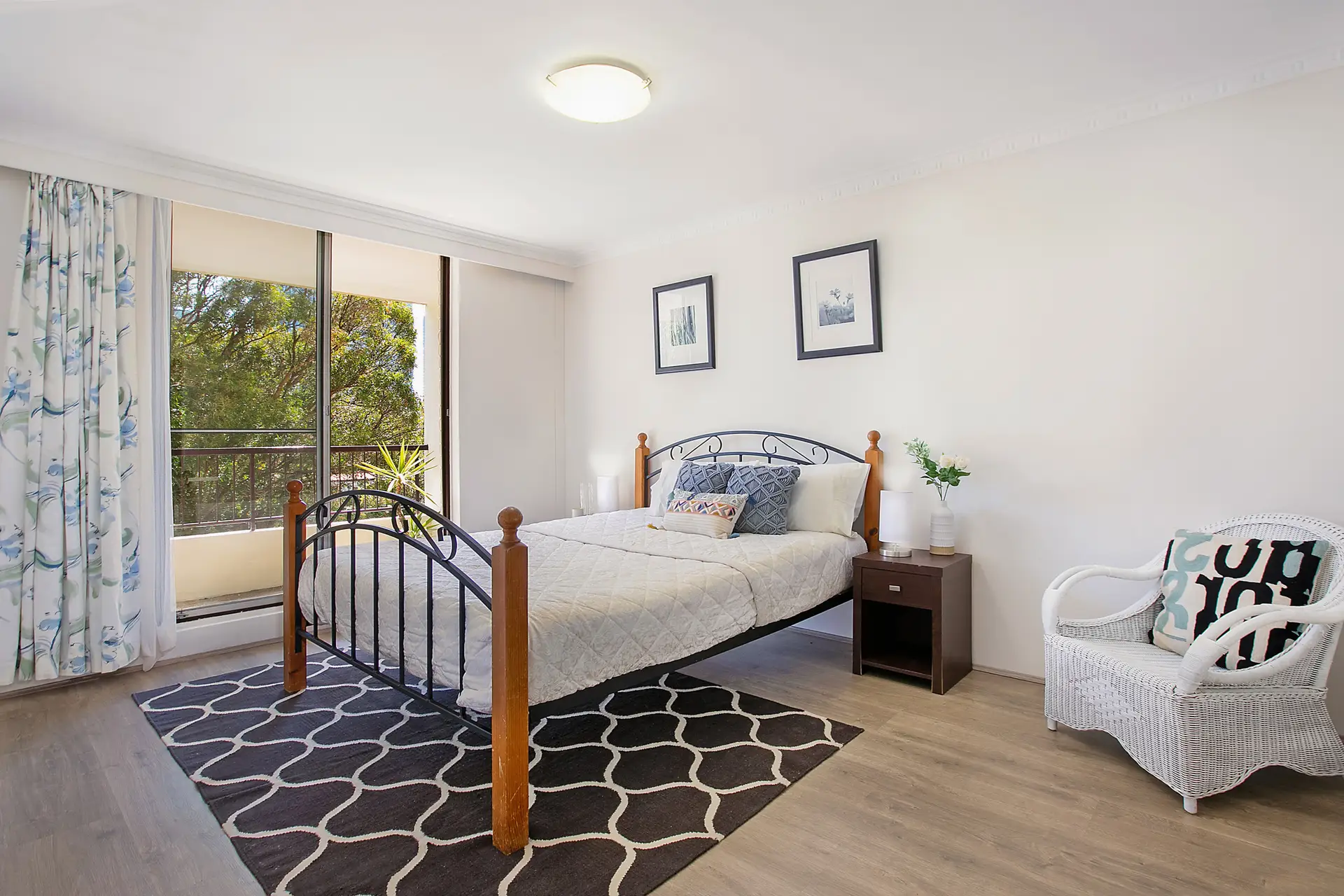 1F/8-12 Sutherland Road, Chatswood Sold by Shead Property - image 1