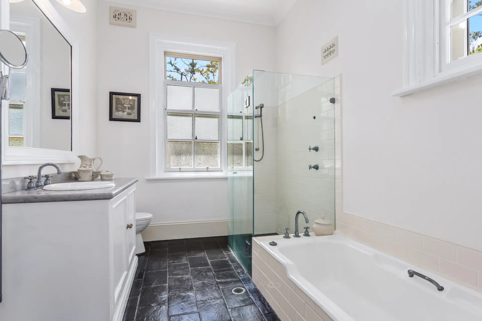 13 Bridge Street, Brooklyn Sold by Shead Property - image 1