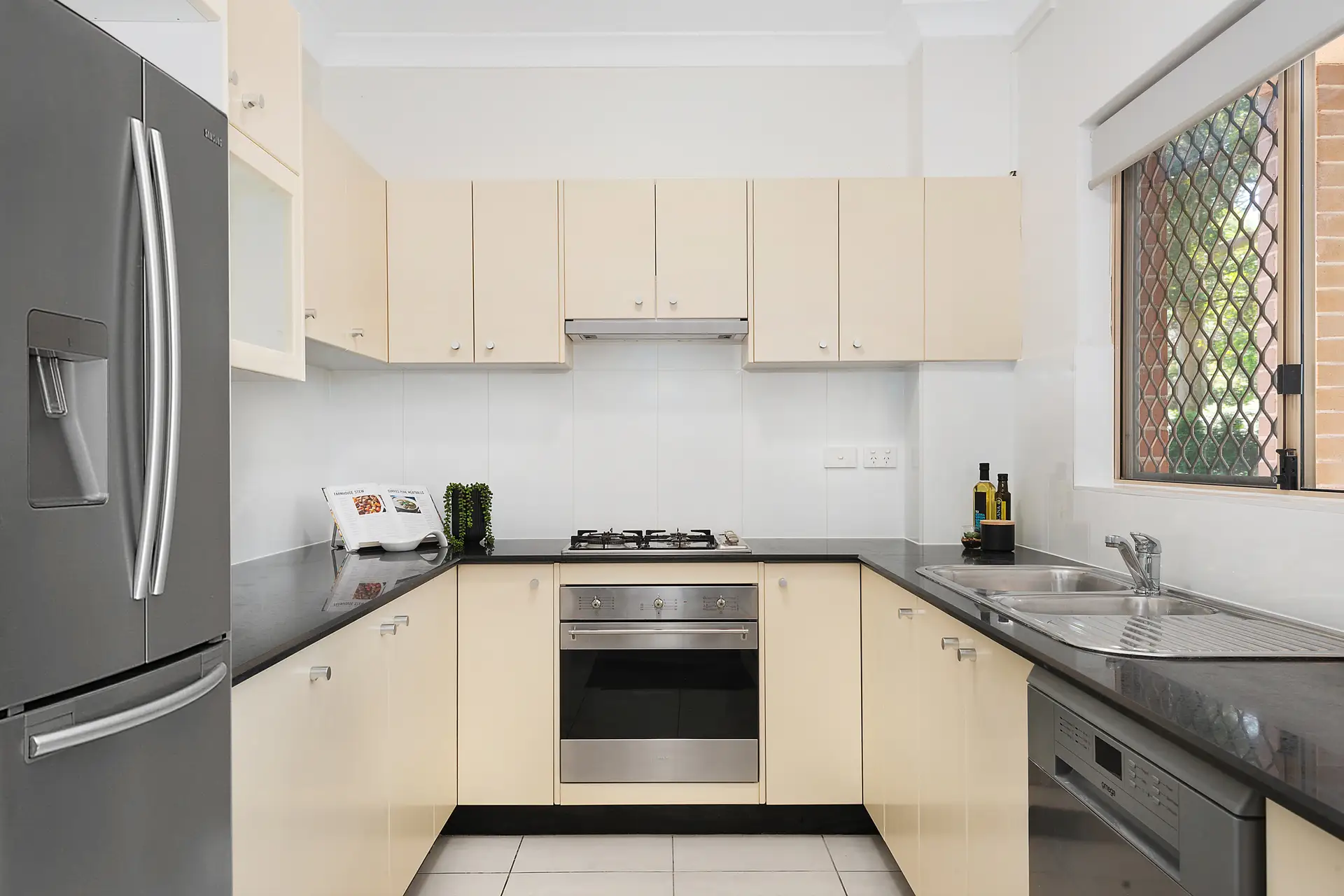 7/22 Eric Road, Artarmon Sold by Shead Property - image 1