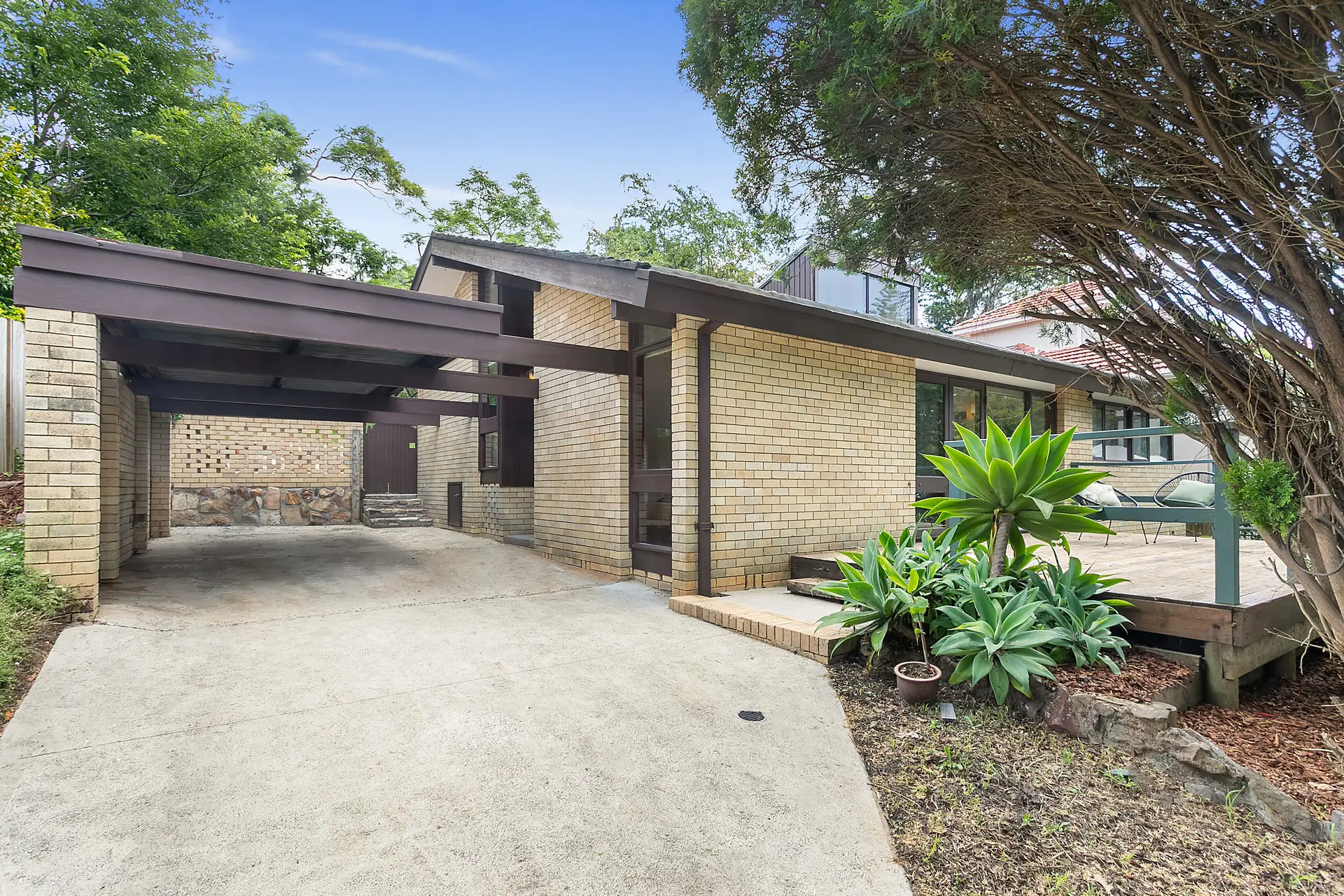 8 Larnock Avenue, Pymble Sold by Shead Property - image 1