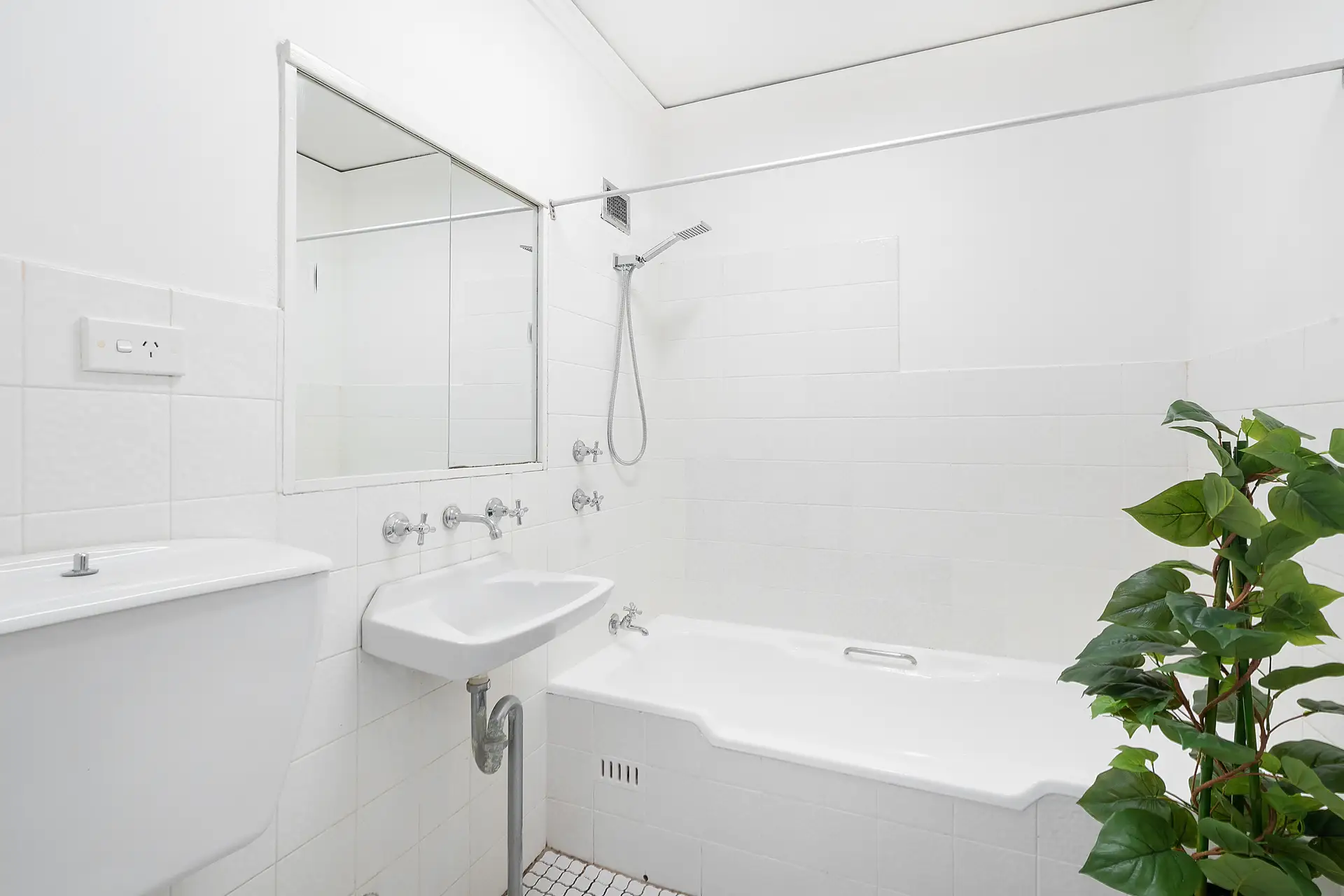 31/43-45 Johnson Street, Chatswood Sold by Shead Property - image 1