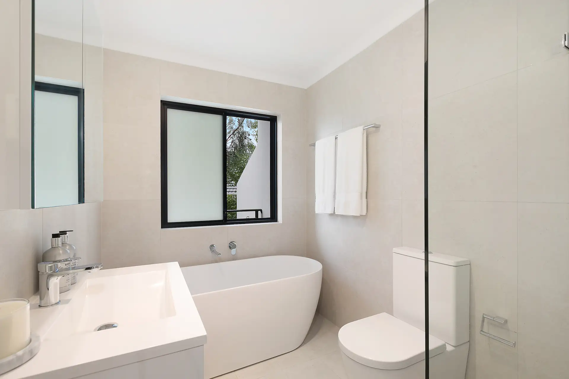 3/12 Whitton Road, Chatswood Sold by Shead Property - image 1