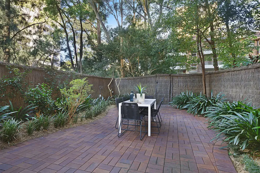 2/1 Broughton Road, Artarmon Sold by Shead Property - image 1