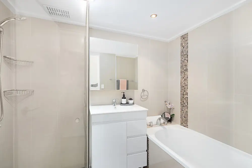201/2 Broughton Road, Artarmon Sold by Shead Property - image 1