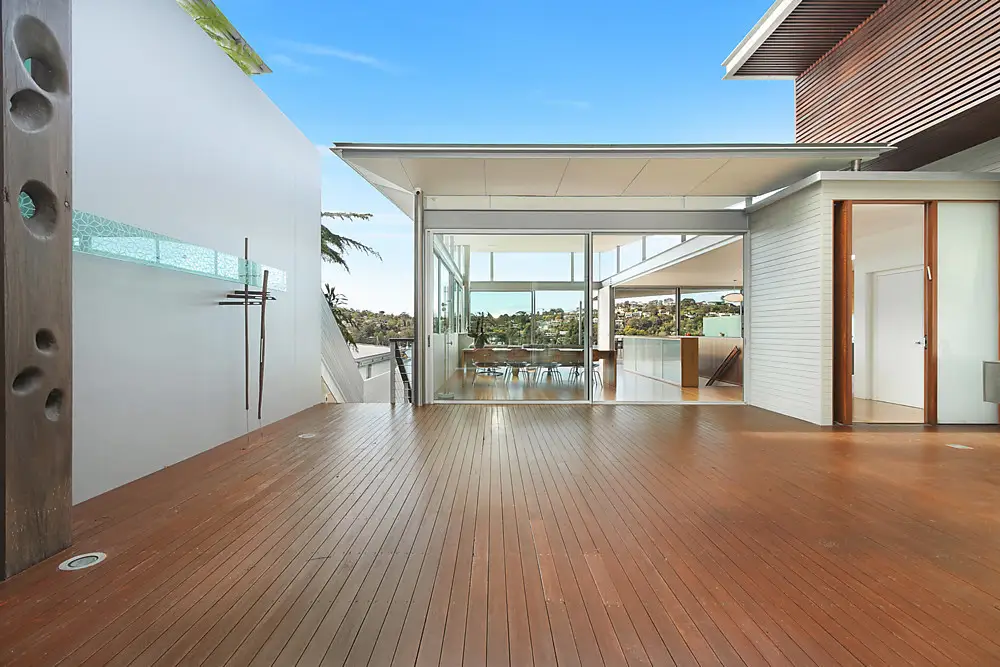 7 The Tor Walk, Castlecrag Sold by Shead Property - image 1