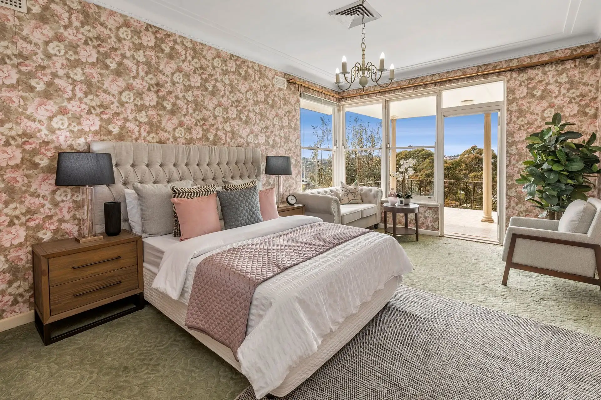 301 Edinburgh Road, Castlecrag Sold by Shead Property - image 1