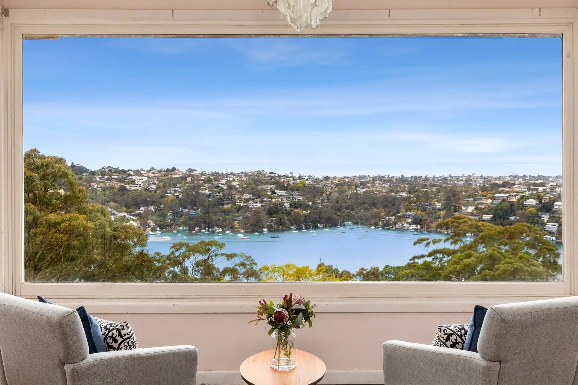 301 Edinburgh Road, Castlecrag Sold by Shead Property - image 1