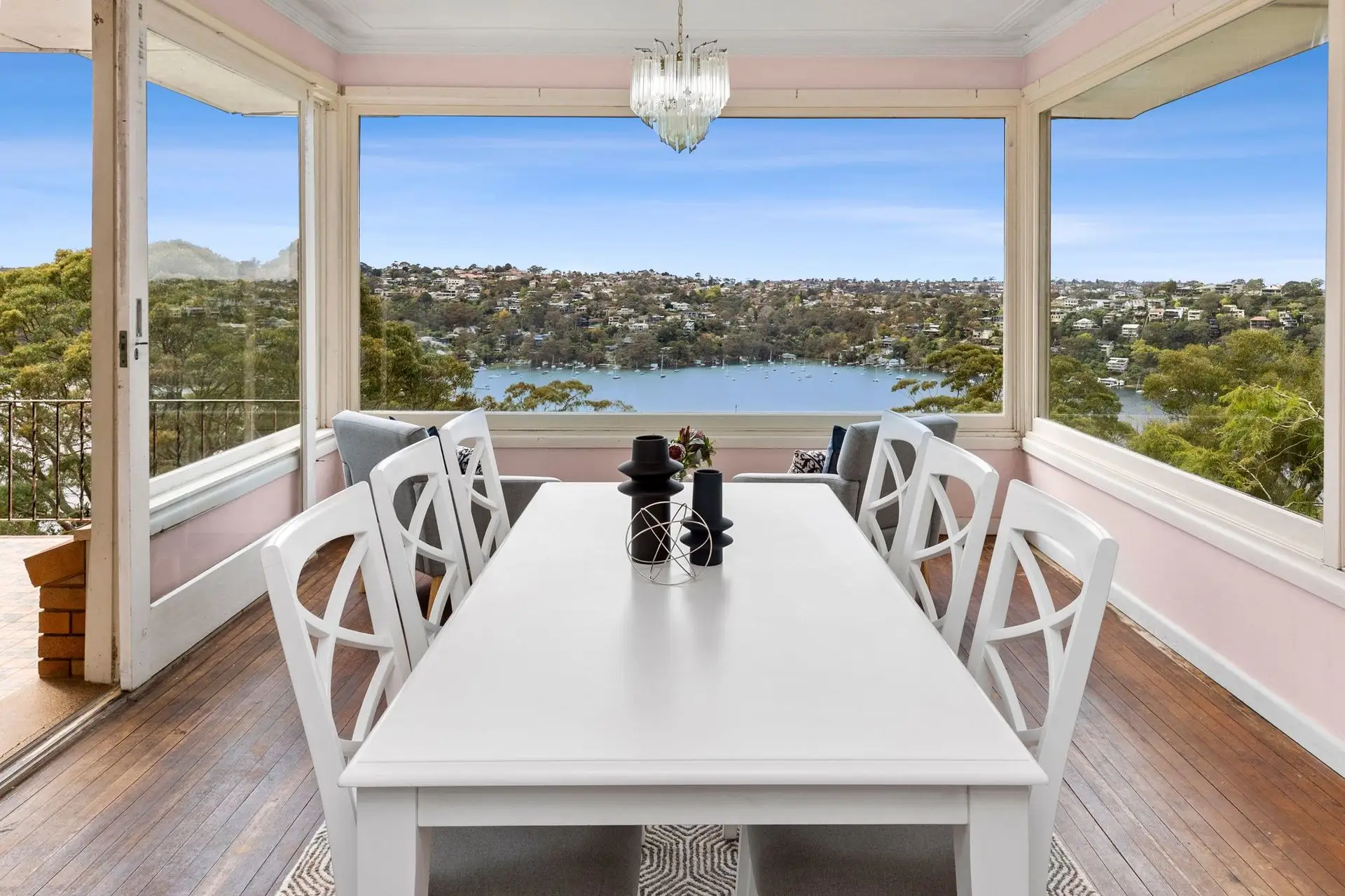 301 Edinburgh Road, Castlecrag Sold by Shead Property - image 1