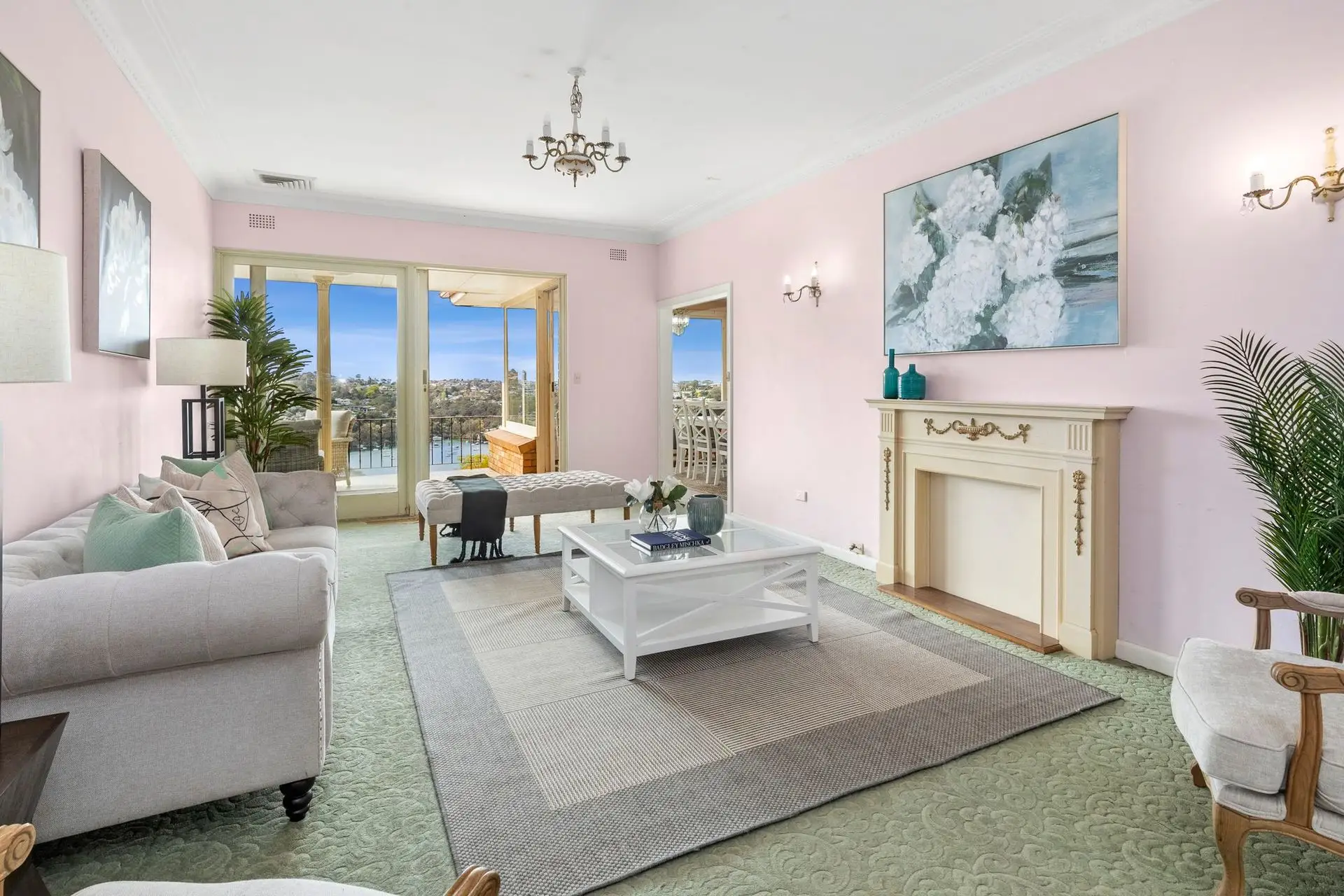 301 Edinburgh Road, Castlecrag Sold by Shead Property - image 1
