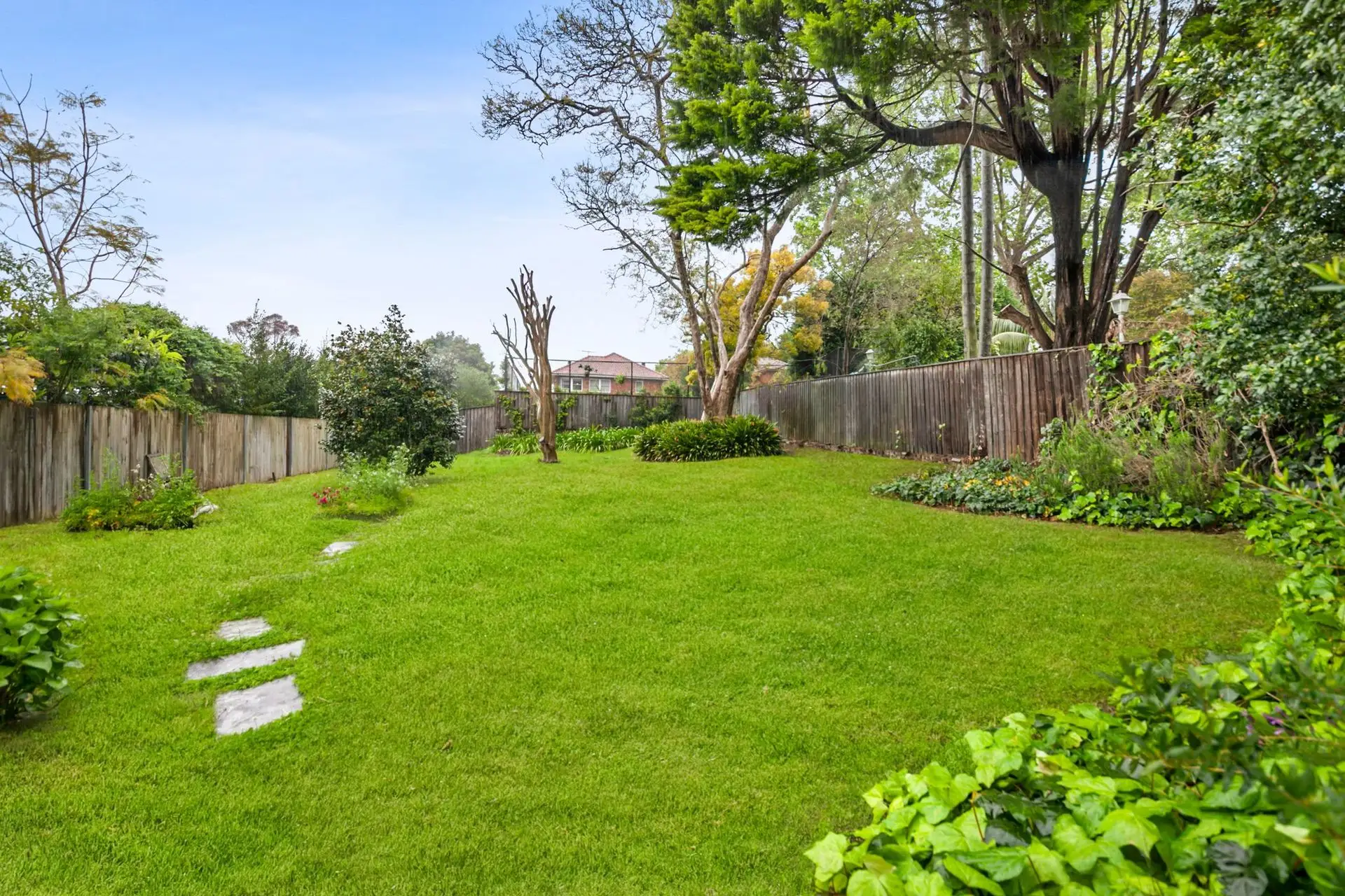 7 Maples Avenue, Killara Sold by Shead Property - image 1
