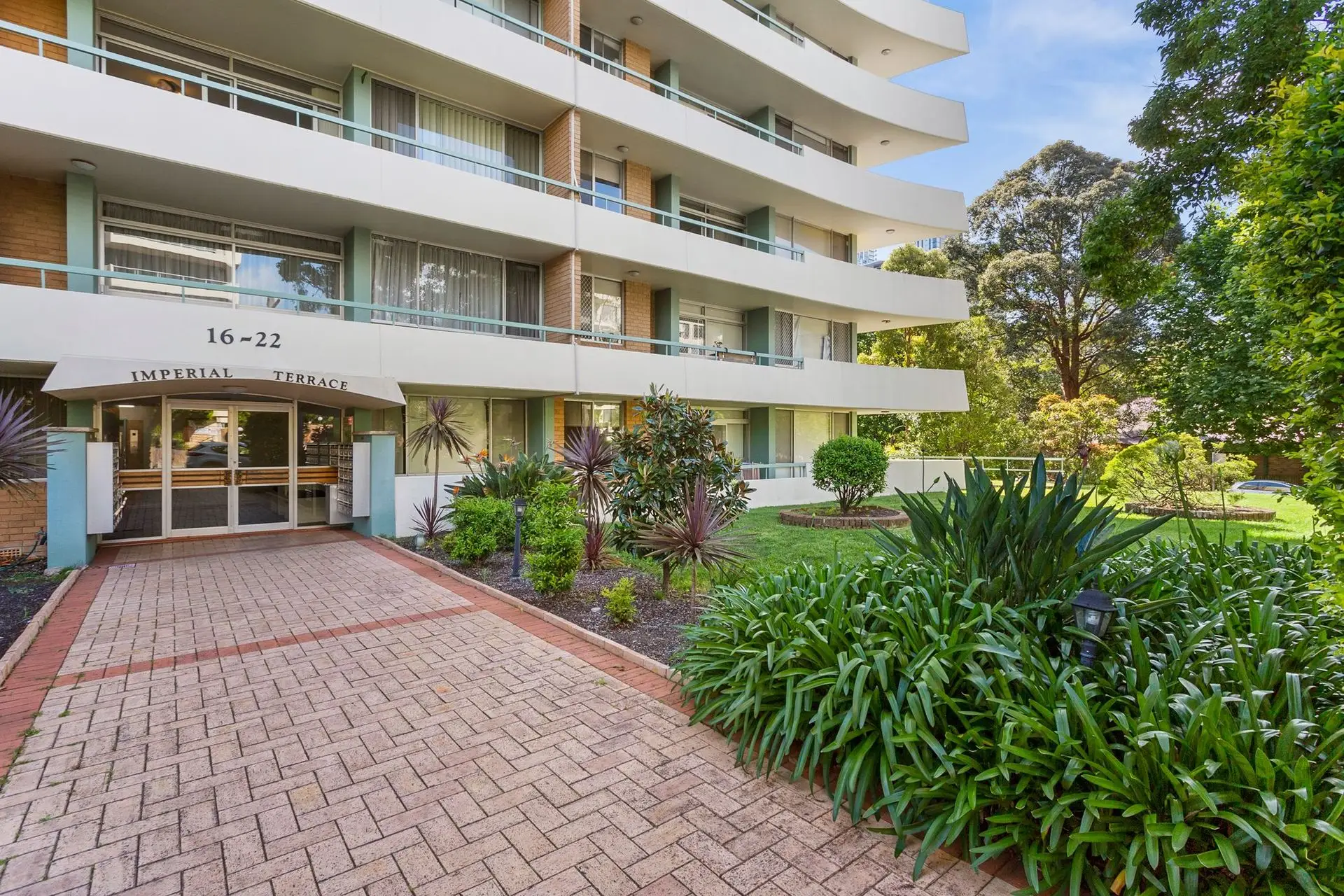 33/16 Devonshire Street, Chatswood Sold by Shead Property - image 1