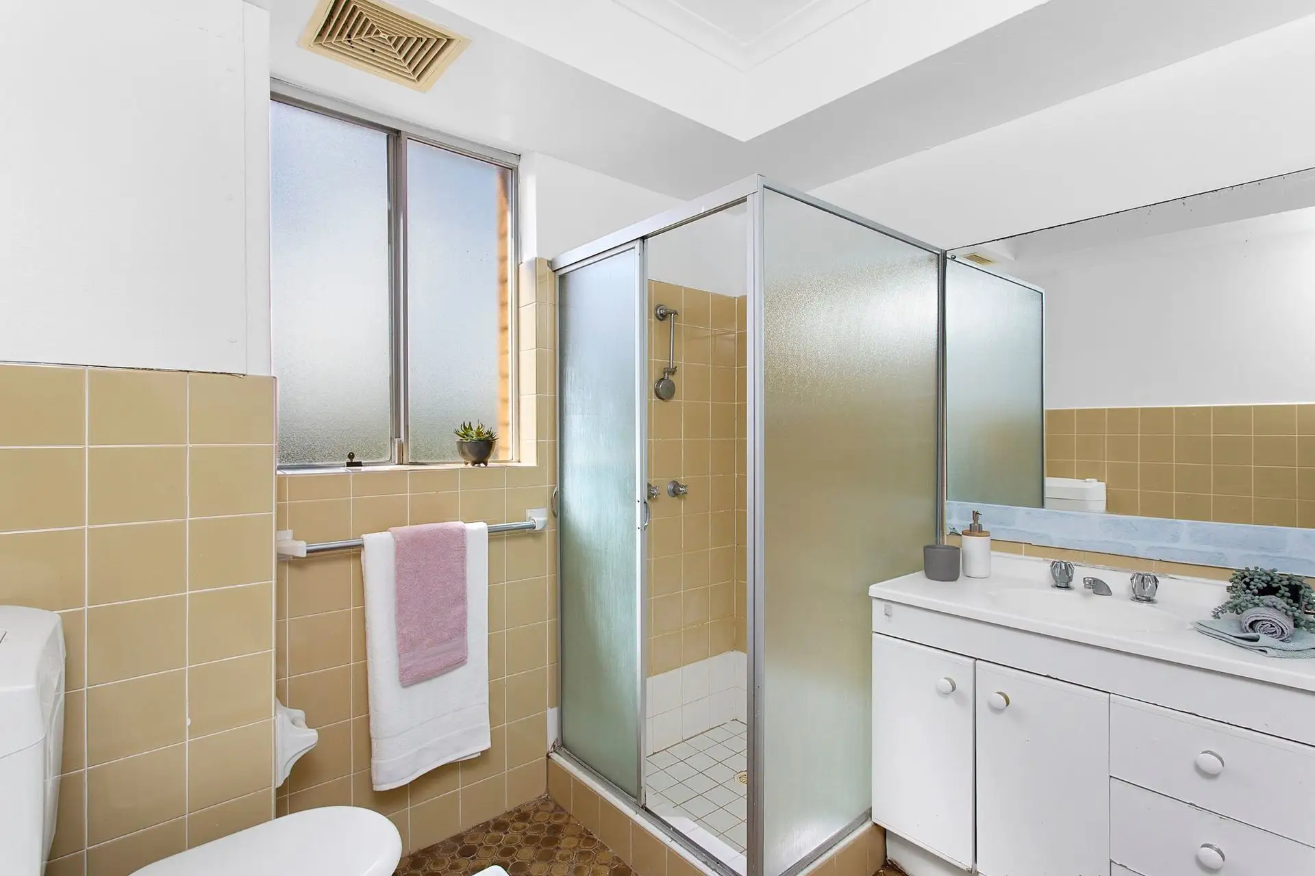 33/16 Devonshire Street, Chatswood Sold by Shead Property - image 1