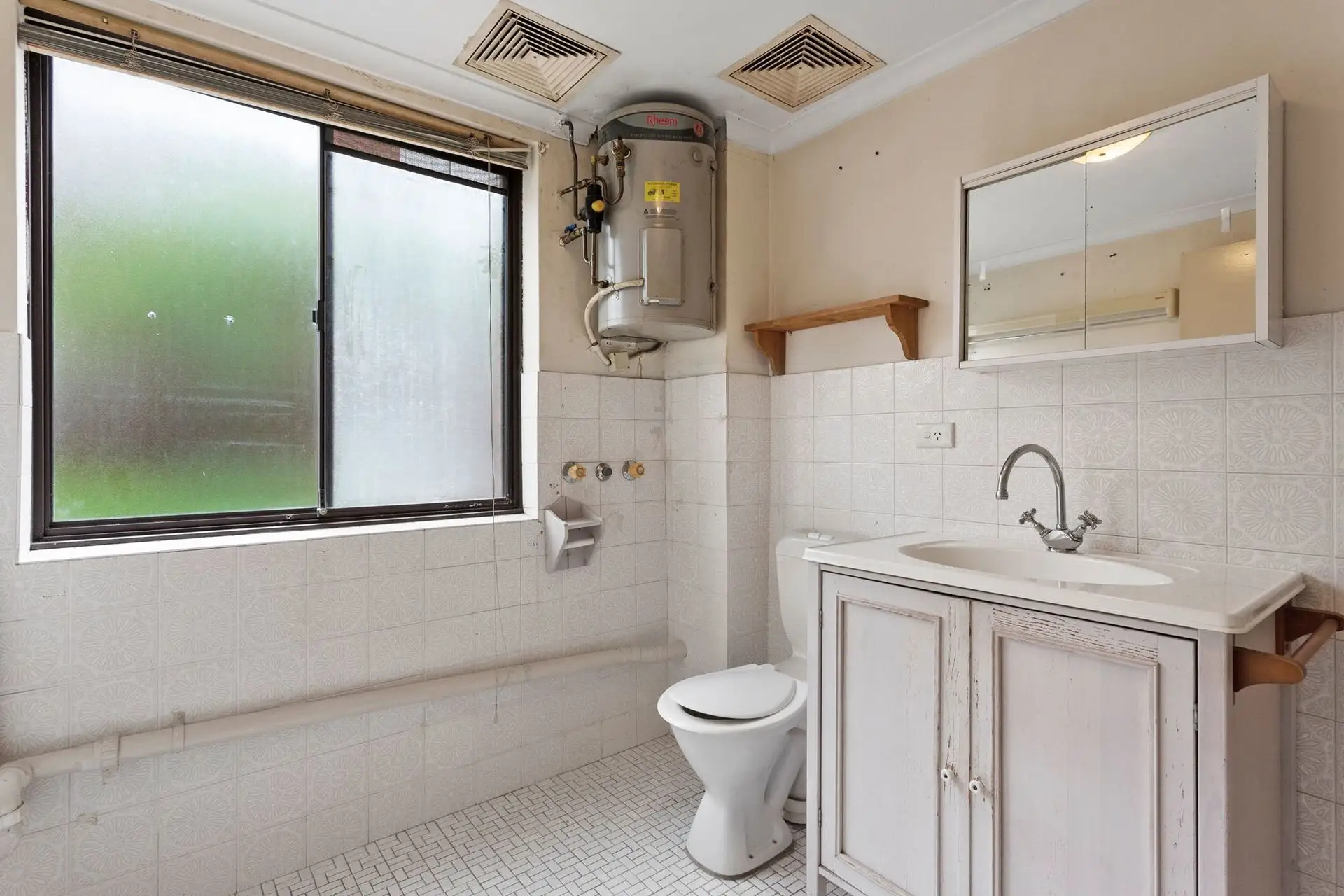 4/11-13 Cambridge Street, Gladesville Sold by Shead Property - image 1