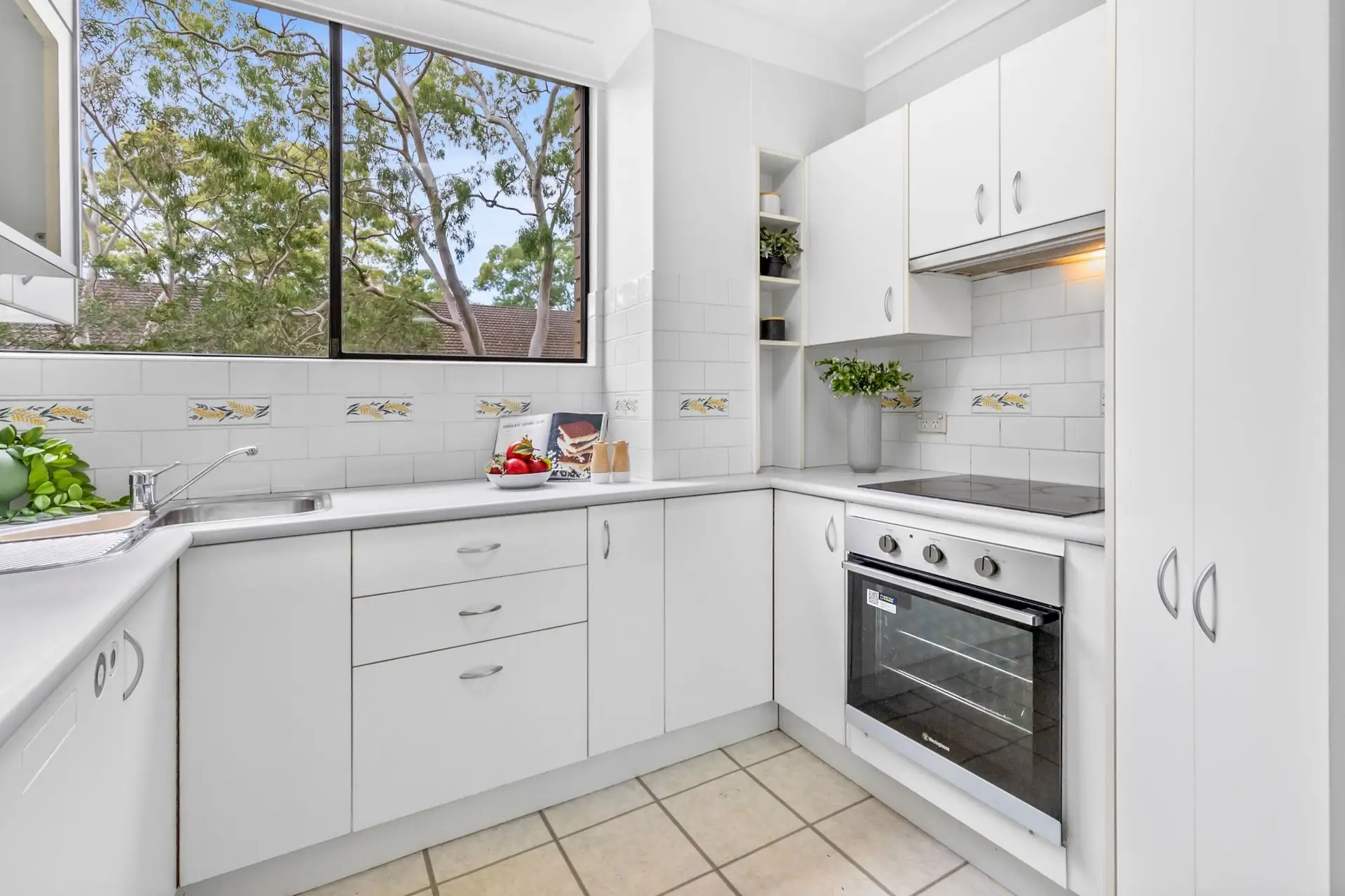 16/6 Francis Road, Artarmon Sold by Shead Property - image 1