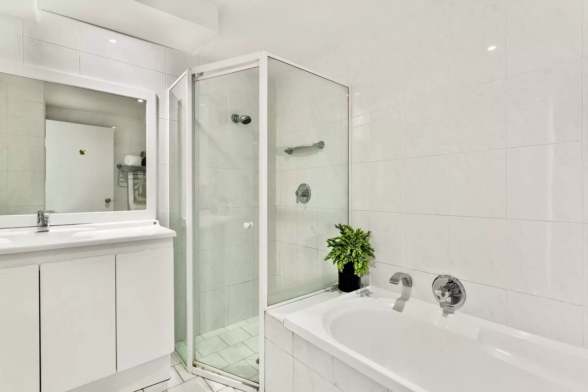 803/4 Broughton Road, Artarmon Sold by Shead Property - image 1