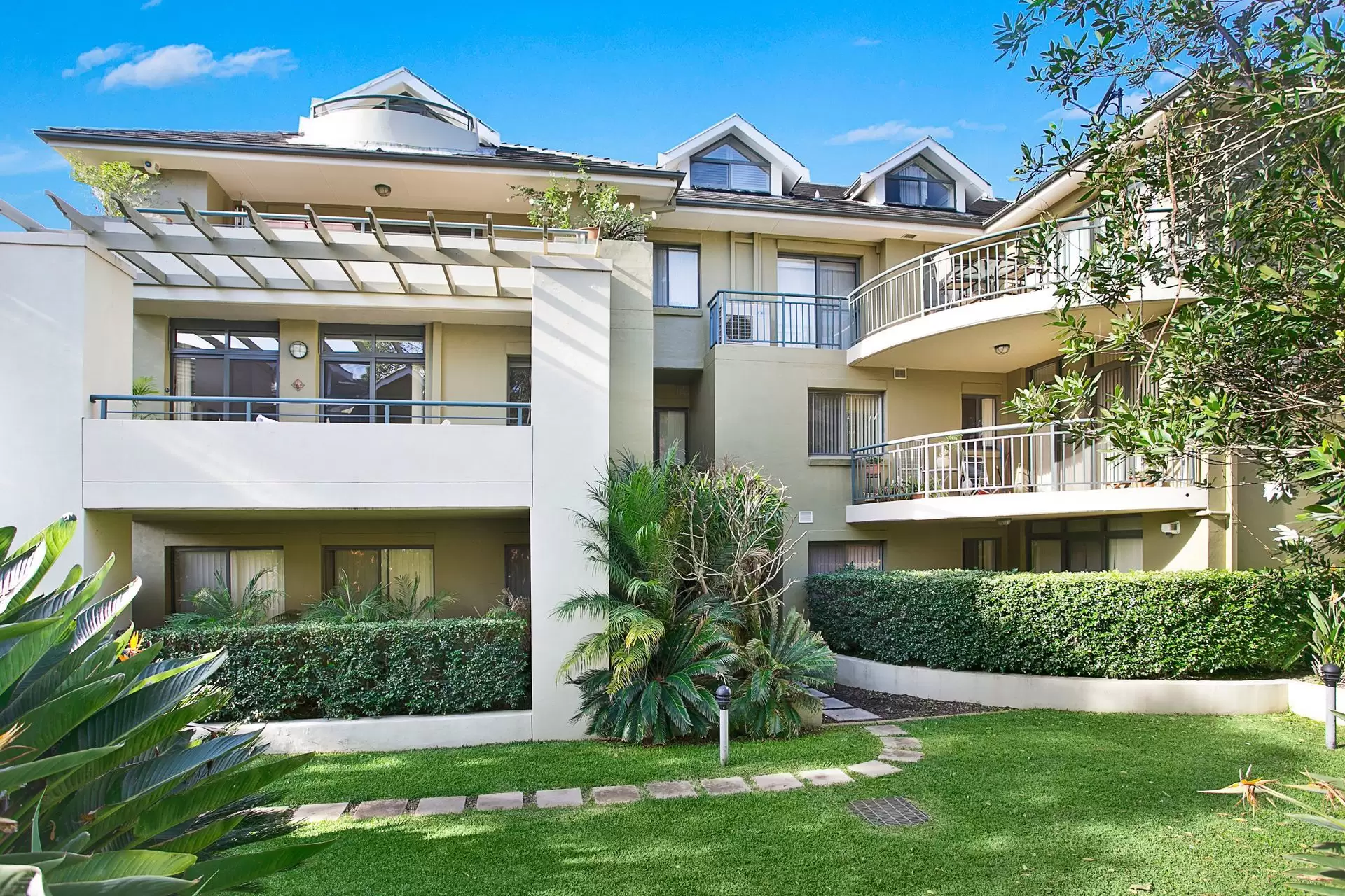 8/290 Penshurst Street, Willoughby Sold by Shead Property - image 1