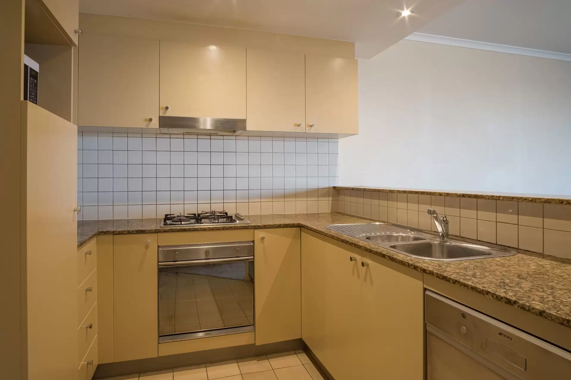 Chatswood Leased by Shead Property - image 1