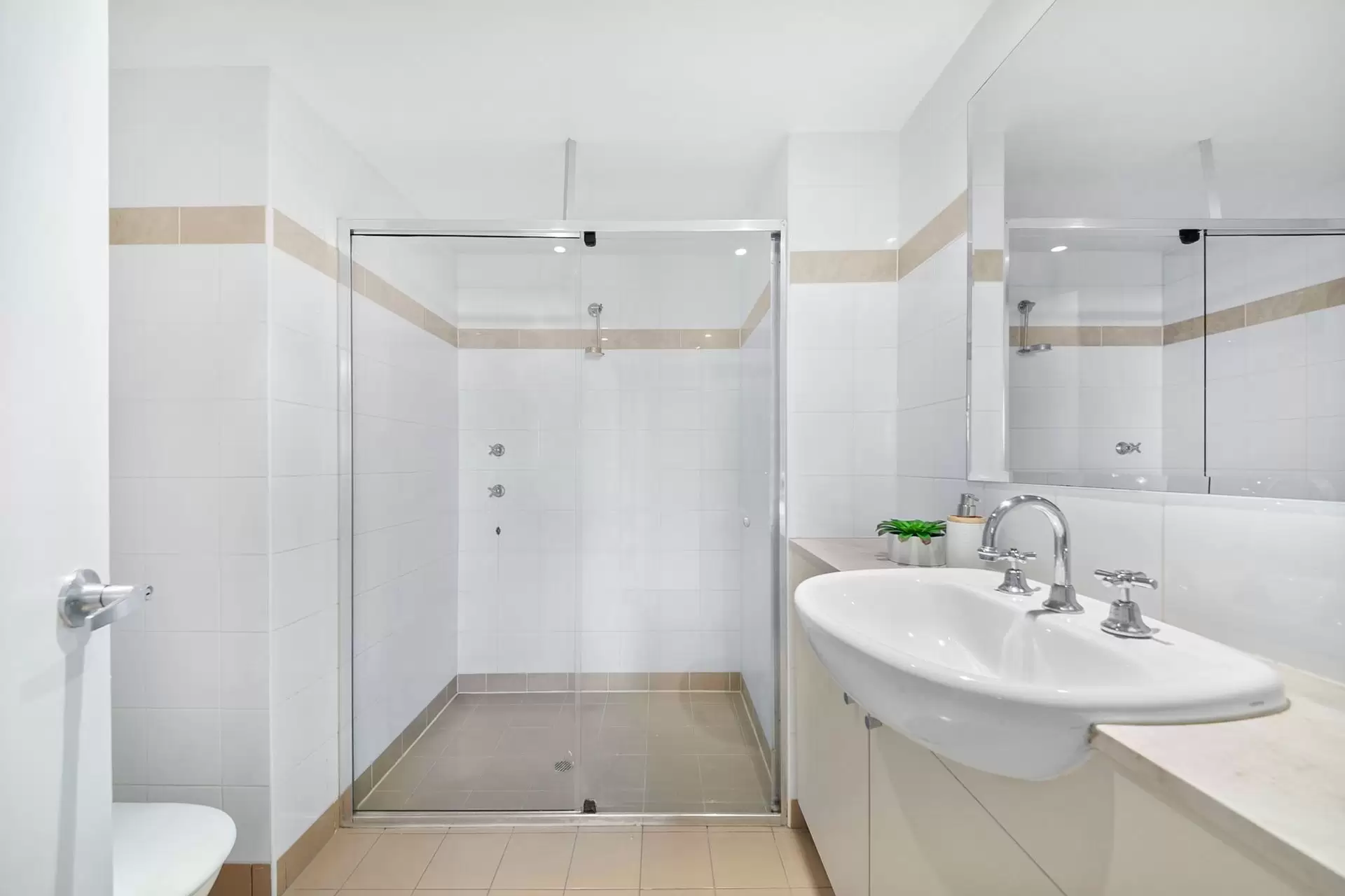 321/2A Help Street, Chatswood Sold by Shead Property - image 1