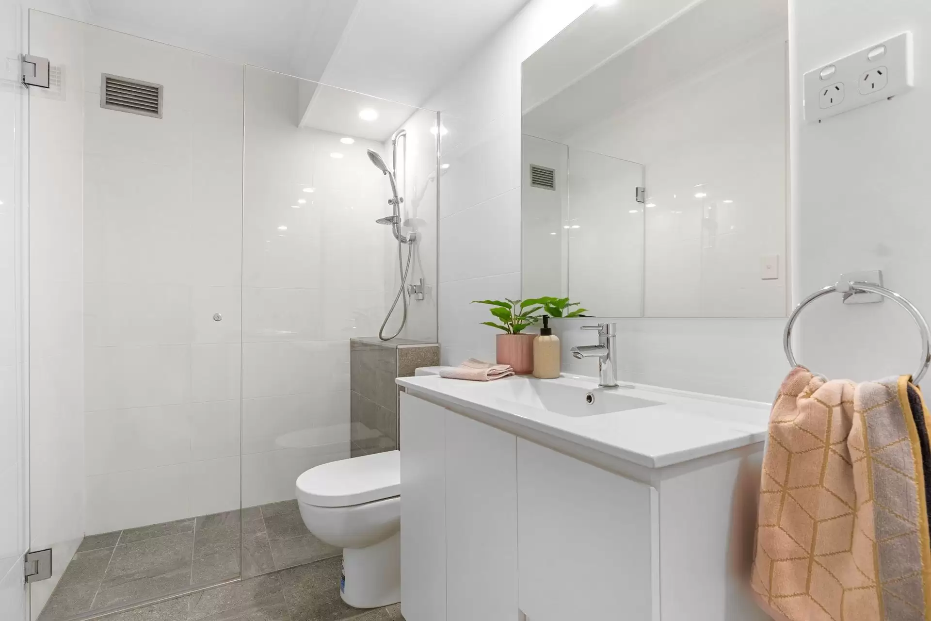 805/5 Jersey Road, Artarmon Sold by Shead Property - image 1