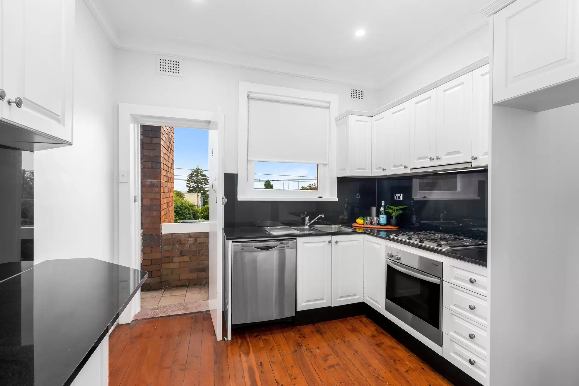 3/67 Pacific Highway, Roseville Sold by Shead Property - image 1