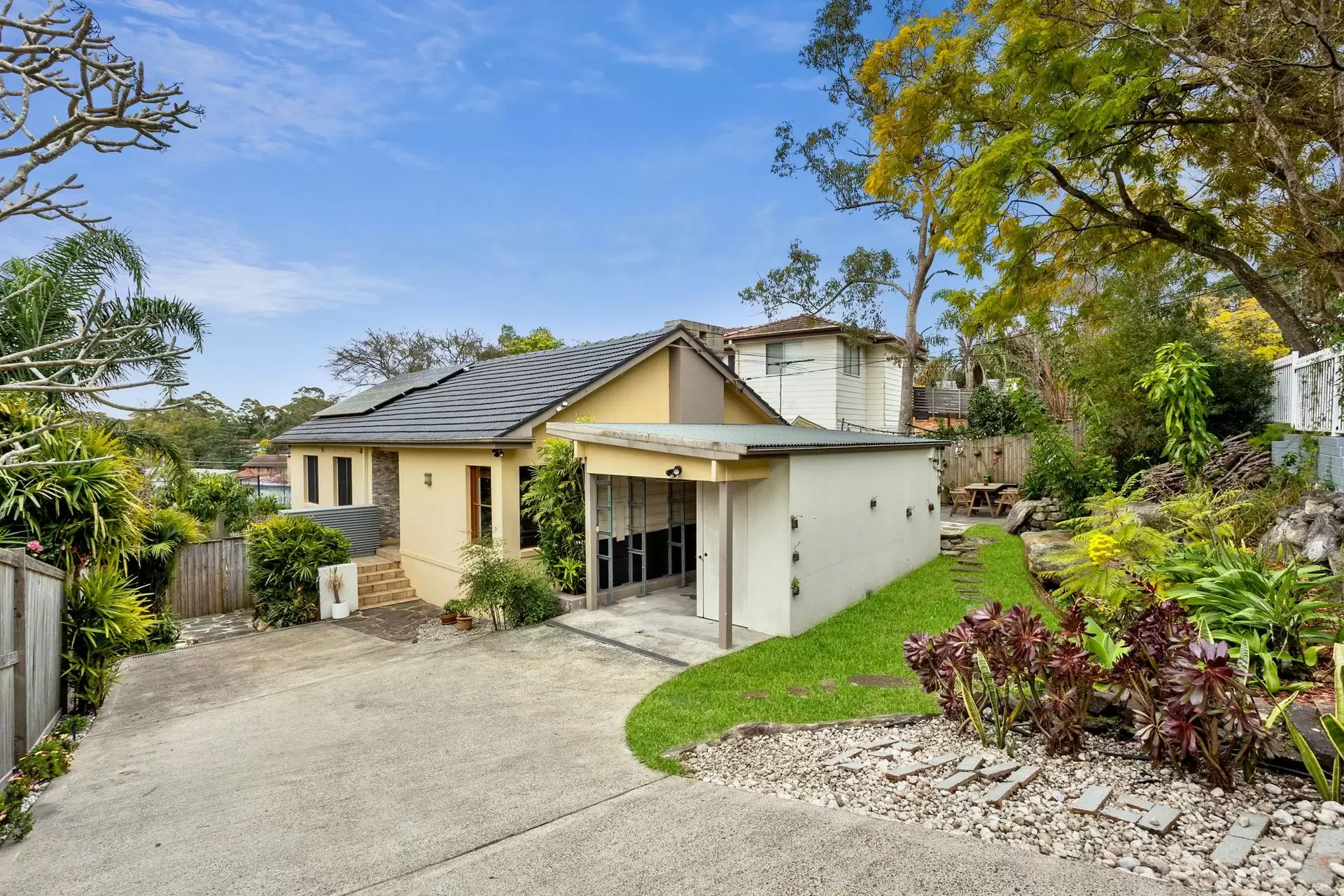 20 Hawthorne Avenue, Chatswood Sold by Shead Property - image 1
