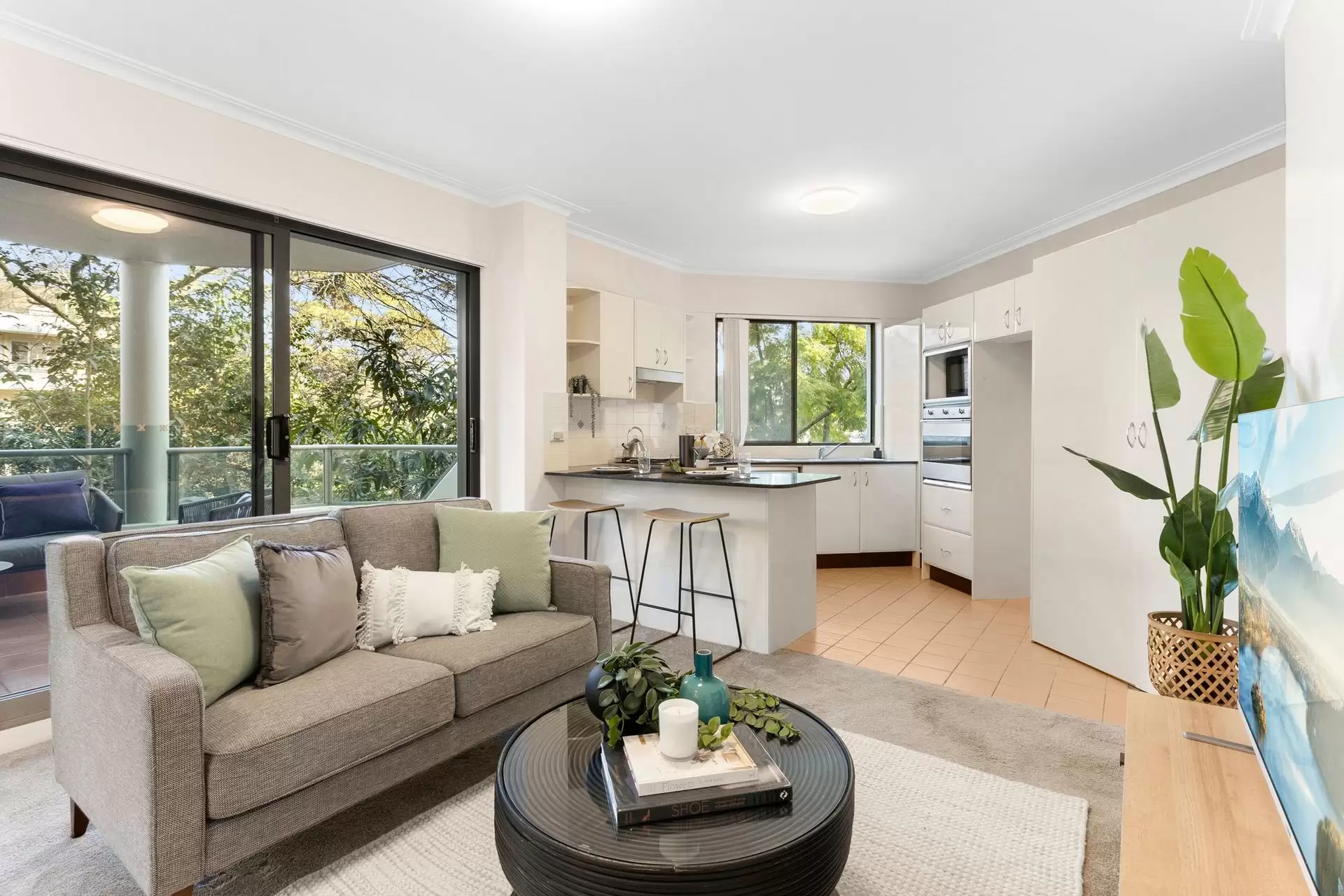 3/1-3 Oliver Road, Chatswood Sold by Shead Property - image 1