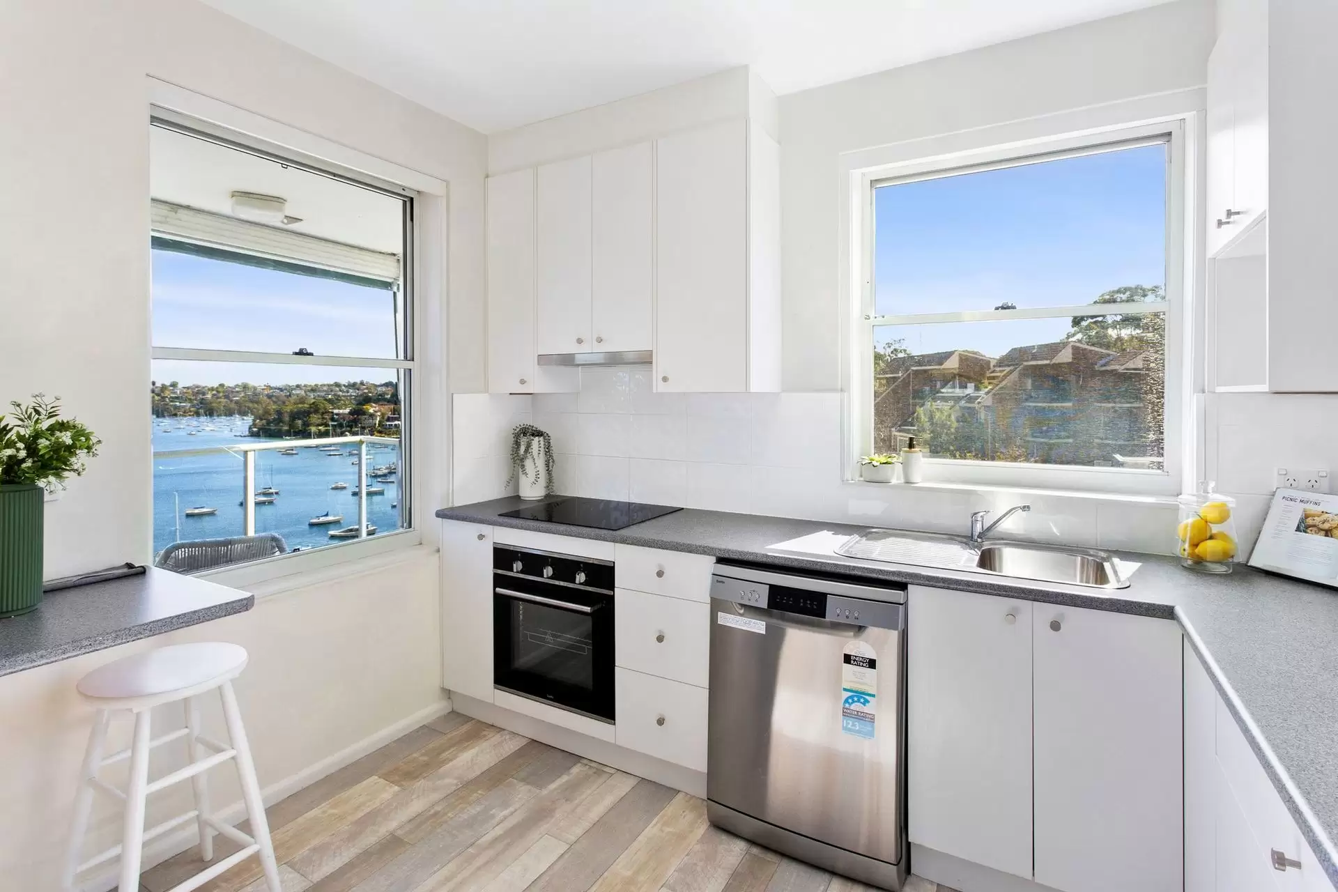 12/3 Landenburg Place, Greenwich Sold by Shead Property - image 1