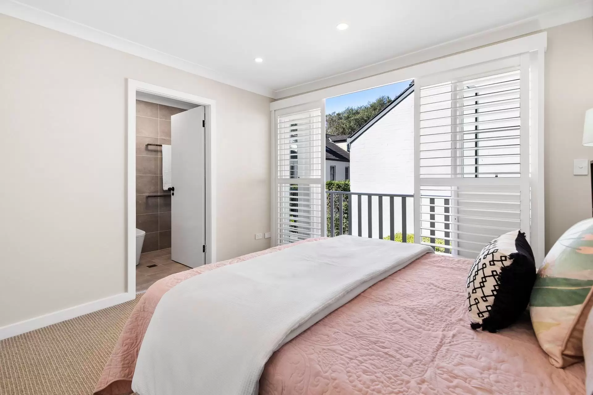 9/6 Gillott Way, St Ives Sold by Shead Property - image 1