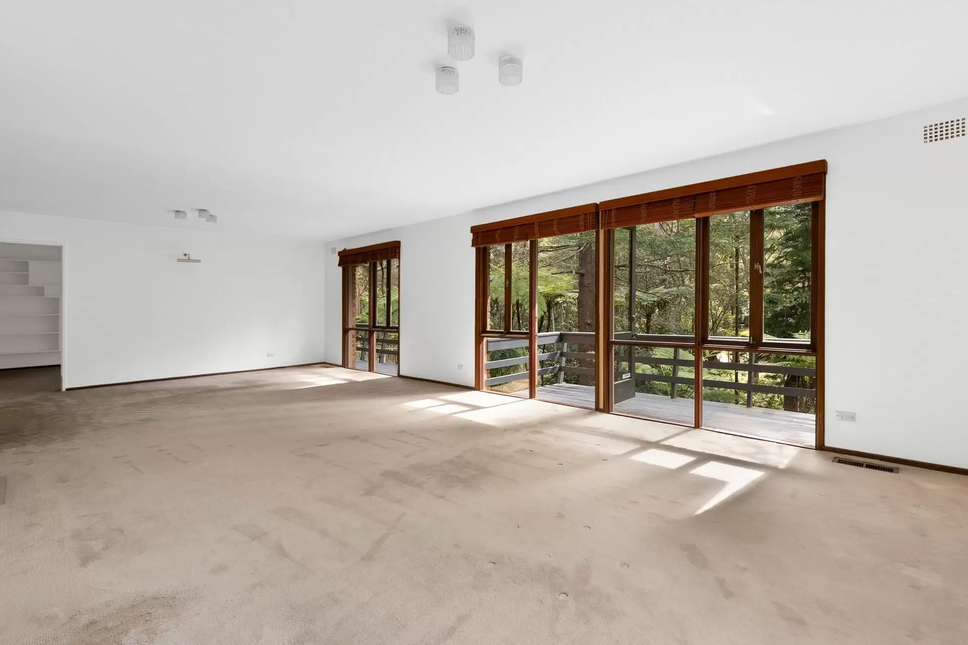 79 Lynbara Avenue, St Ives Sold by Shead Property - image 1