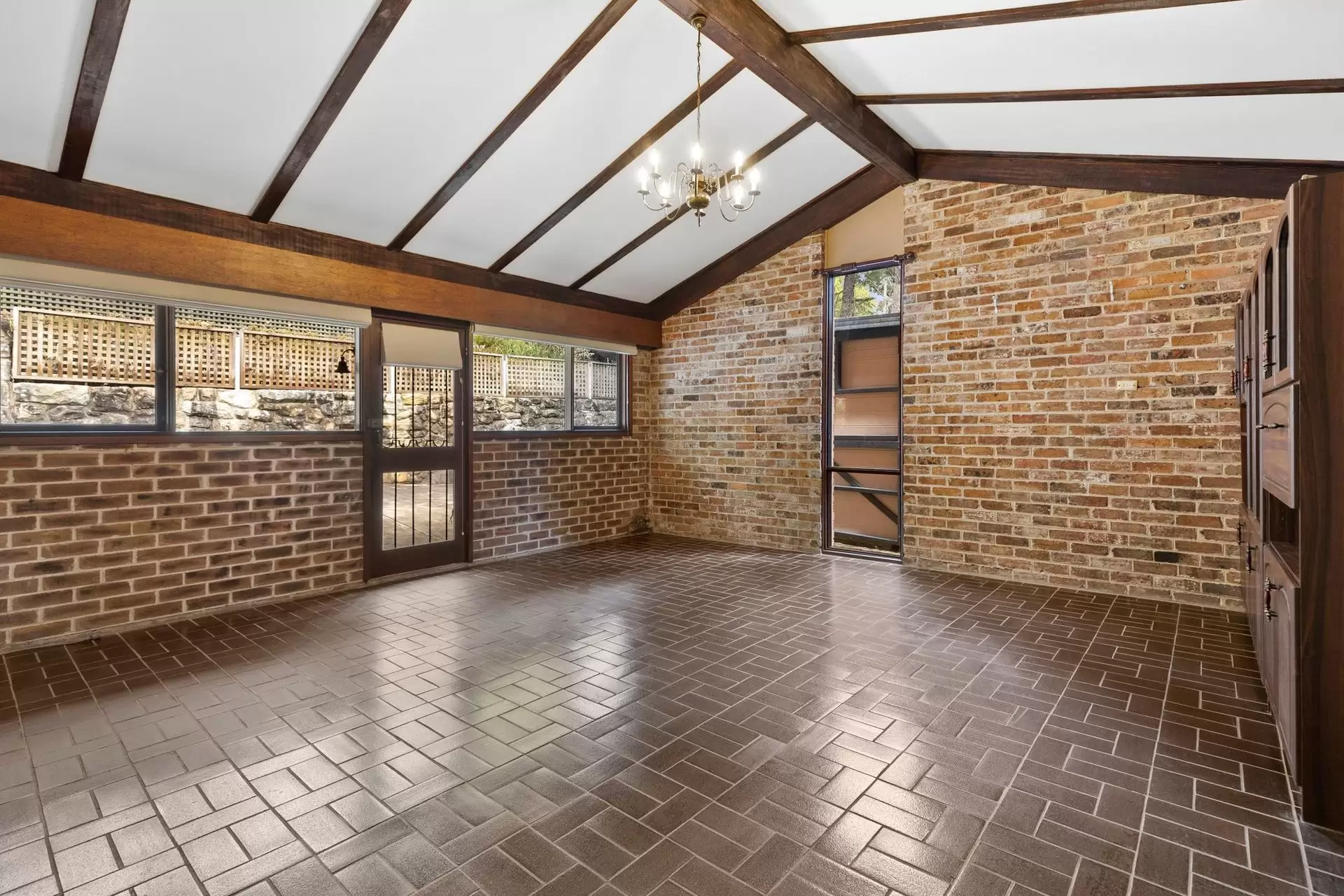 79 Lynbara Avenue, St Ives Sold by Shead Property - image 1