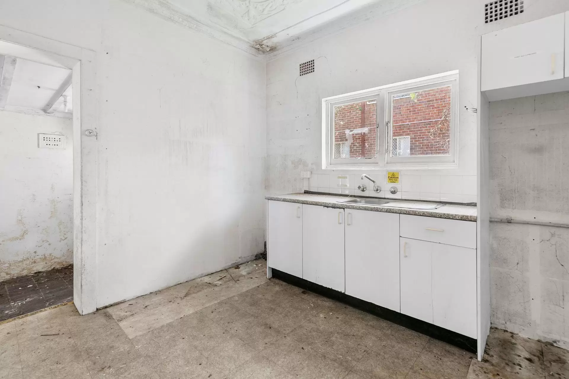32 Chatswood Avenue, Chatswood Sold by Shead Property - image 1