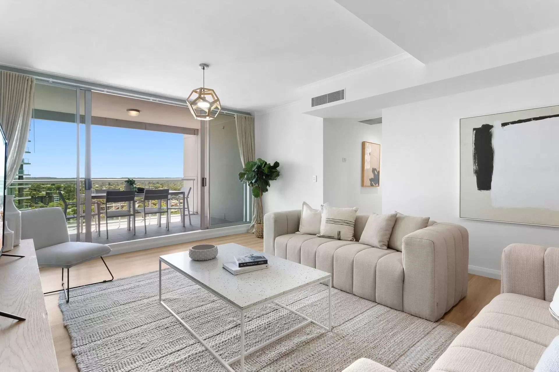 2101/2A Help Street, Chatswood Sold by Shead Property - image 1