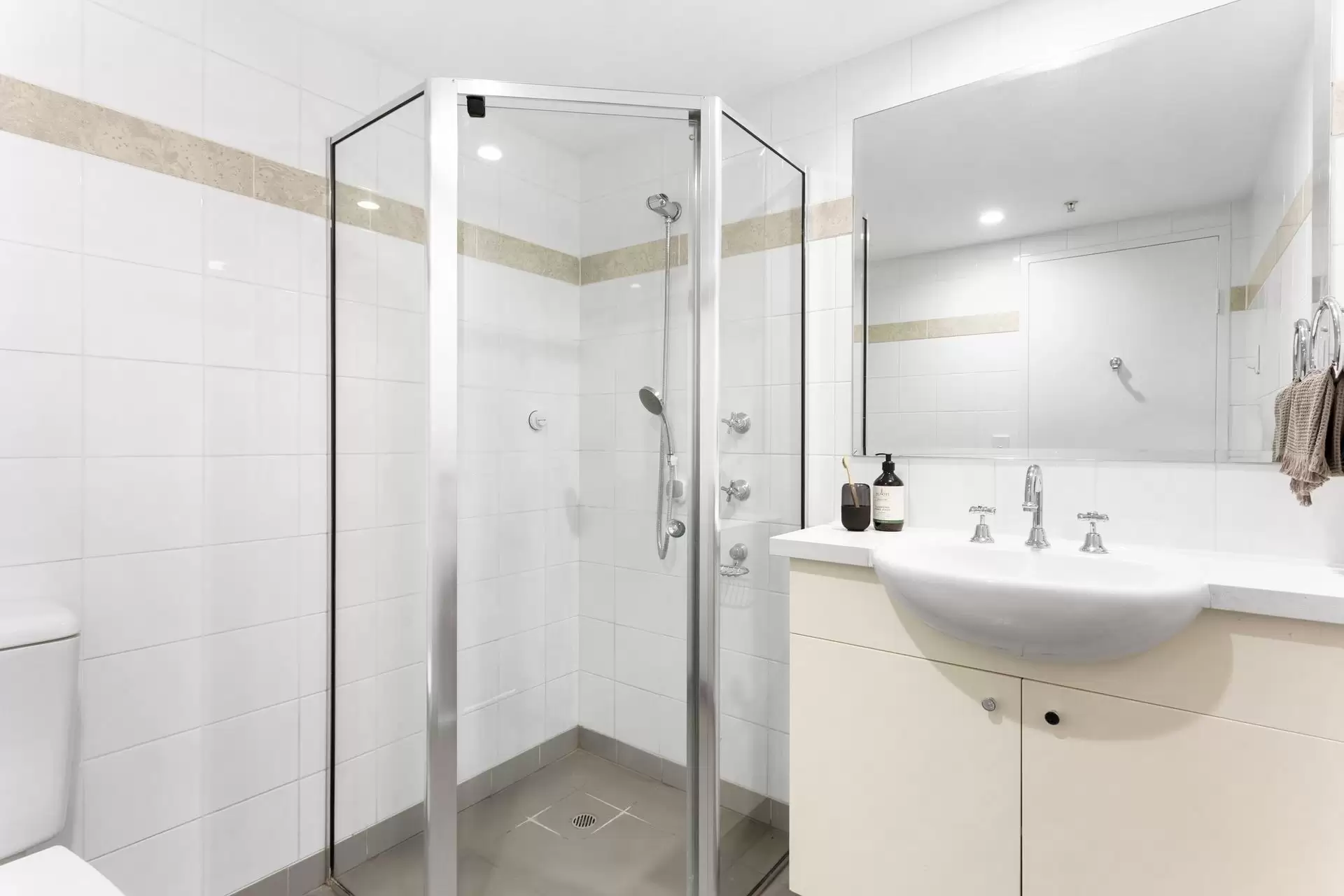 2101/2A Help Street, Chatswood Sold by Shead Property - image 1