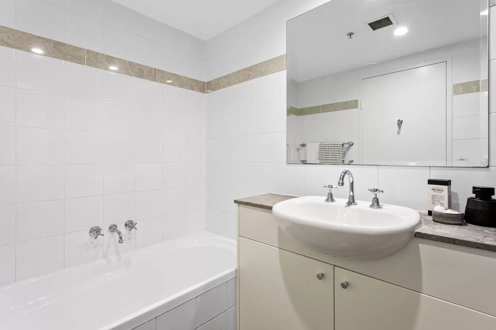 2101/2A Help Street, Chatswood Sold by Shead Property - image 1